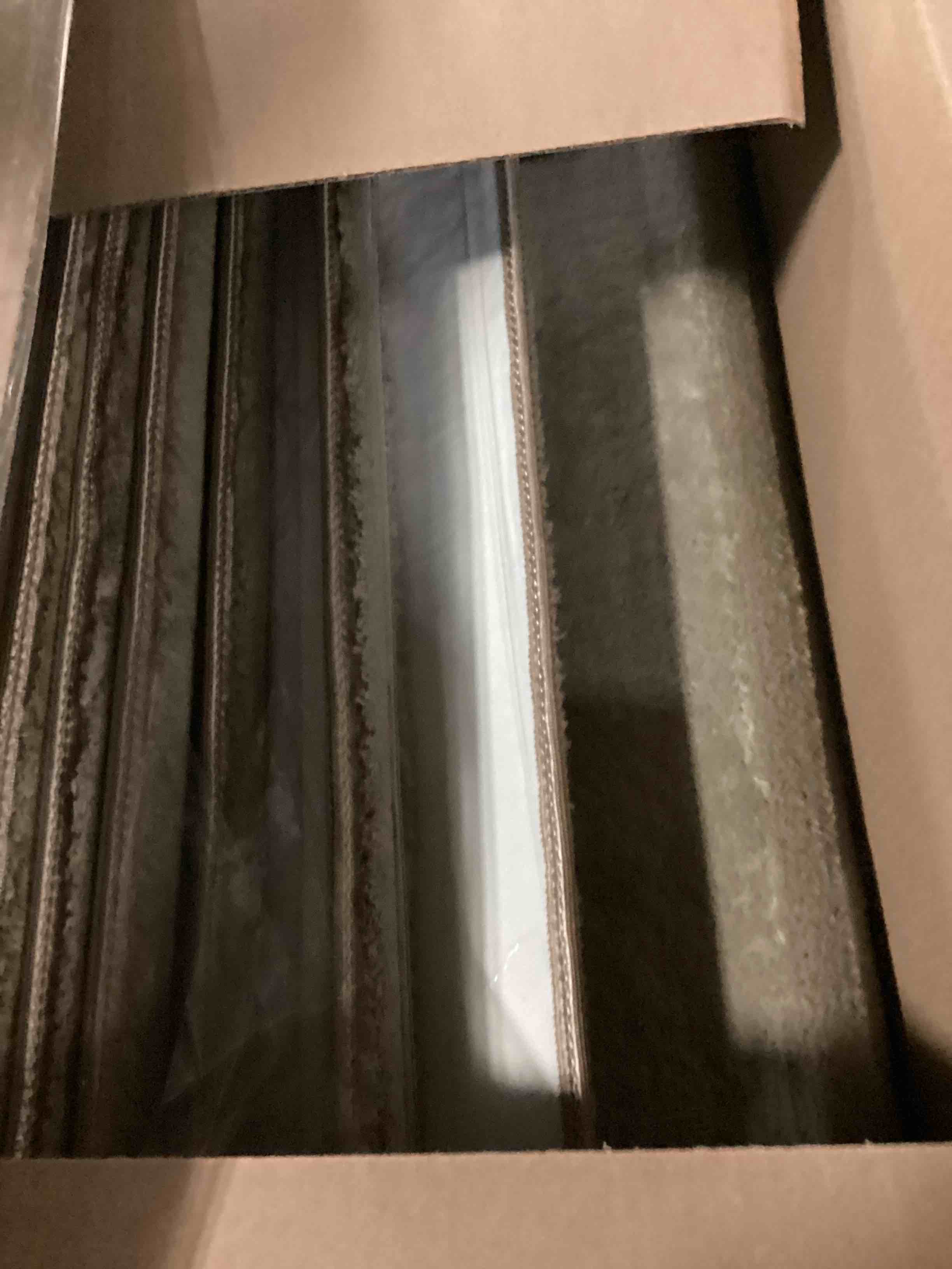 https://s3.amazonaws.com/lotting-images-prod/bidfta/PPE1434073_1742824339497.jpeg