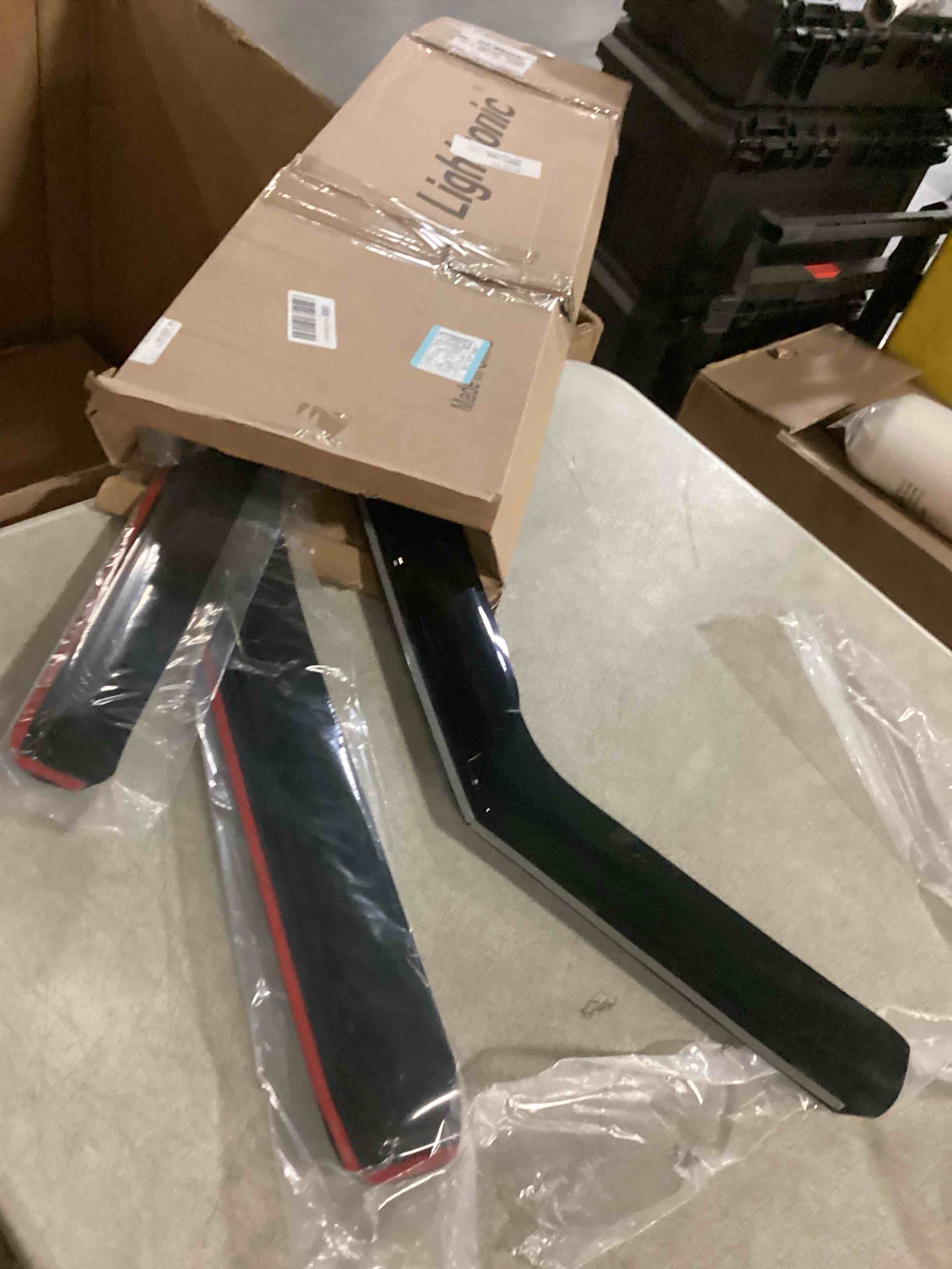https://s3.amazonaws.com/lotting-images-prod/bidfta/PPE1434313_1742992247425.jpeg