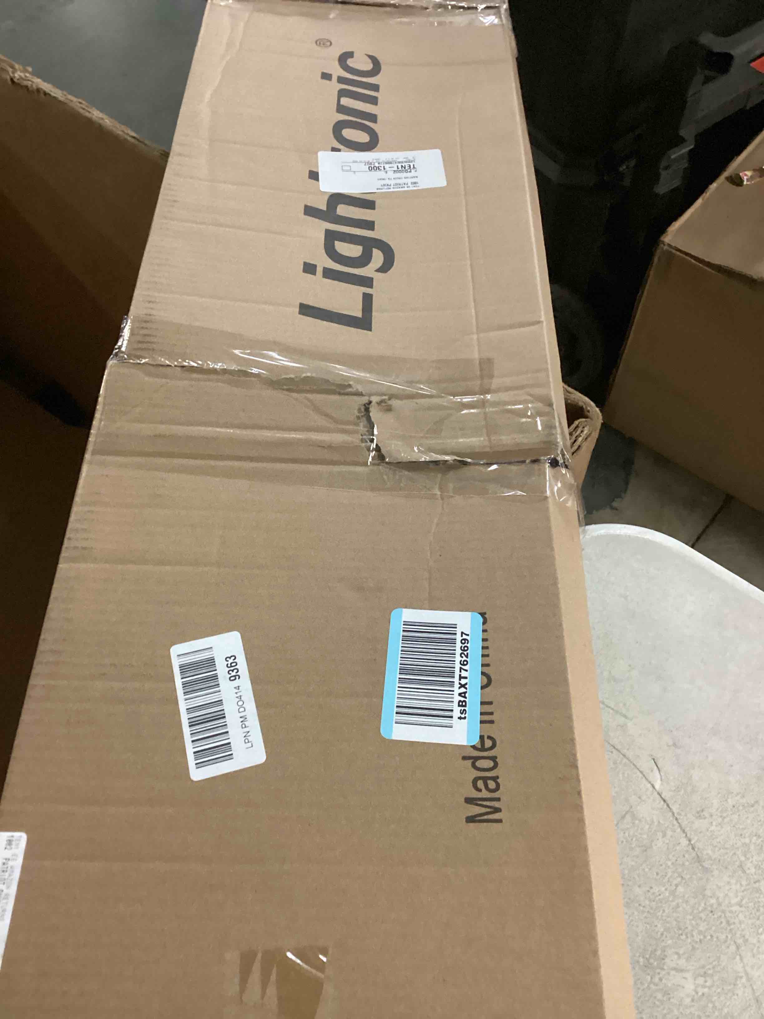 https://s3.amazonaws.com/lotting-images-prod/bidfta/PPE1434313_1742992252129.jpeg