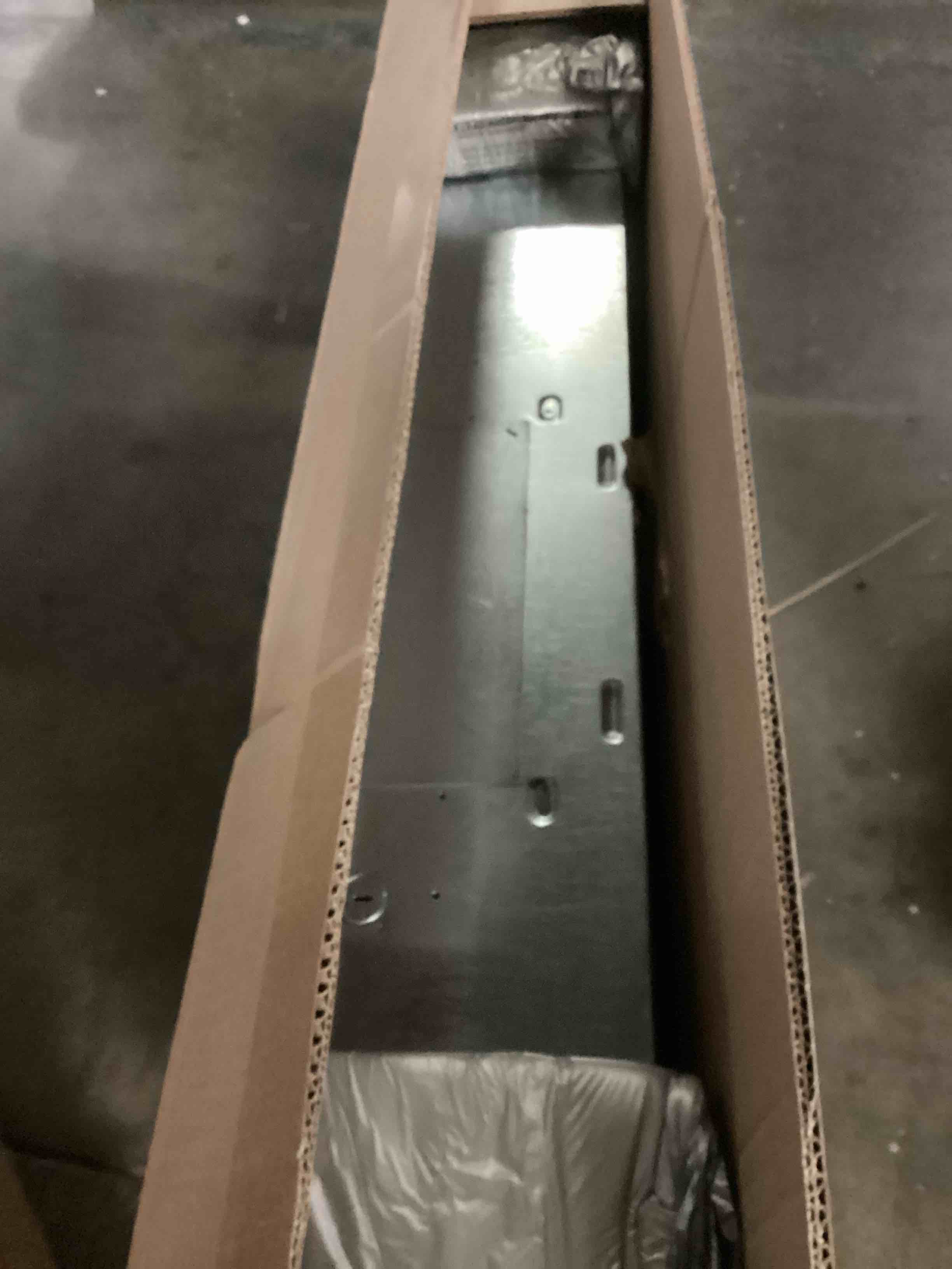 https://s3.amazonaws.com/lotting-images-prod/bidfta/PPE1434387_1743007000877.jpeg