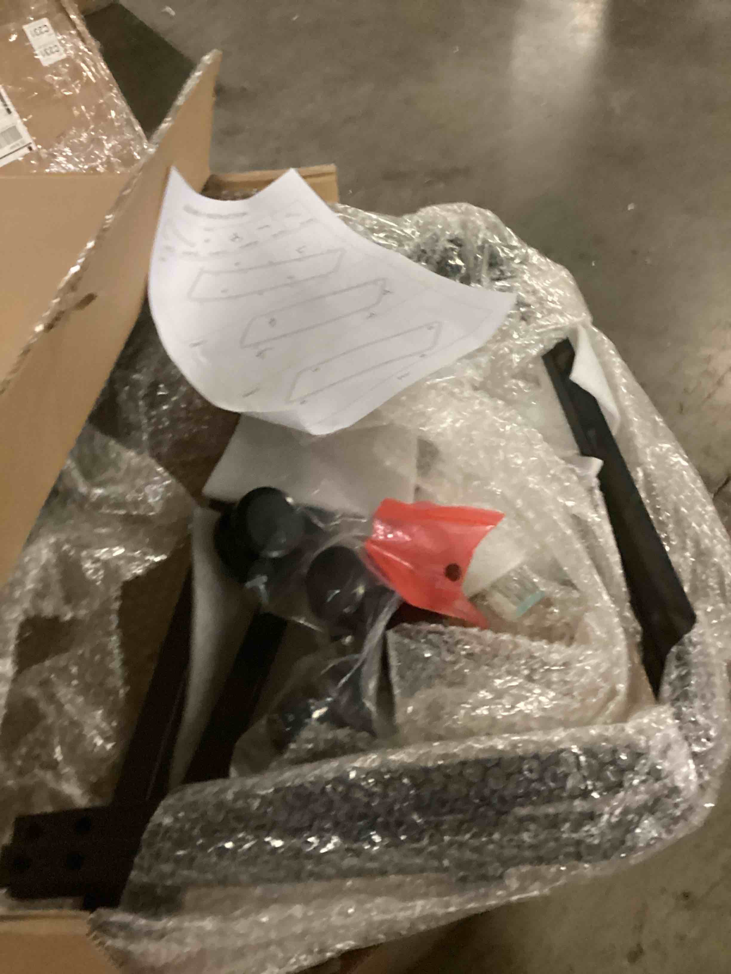 https://s3.amazonaws.com/lotting-images-prod/bidfta/PPE1434647_1743179877670.jpeg