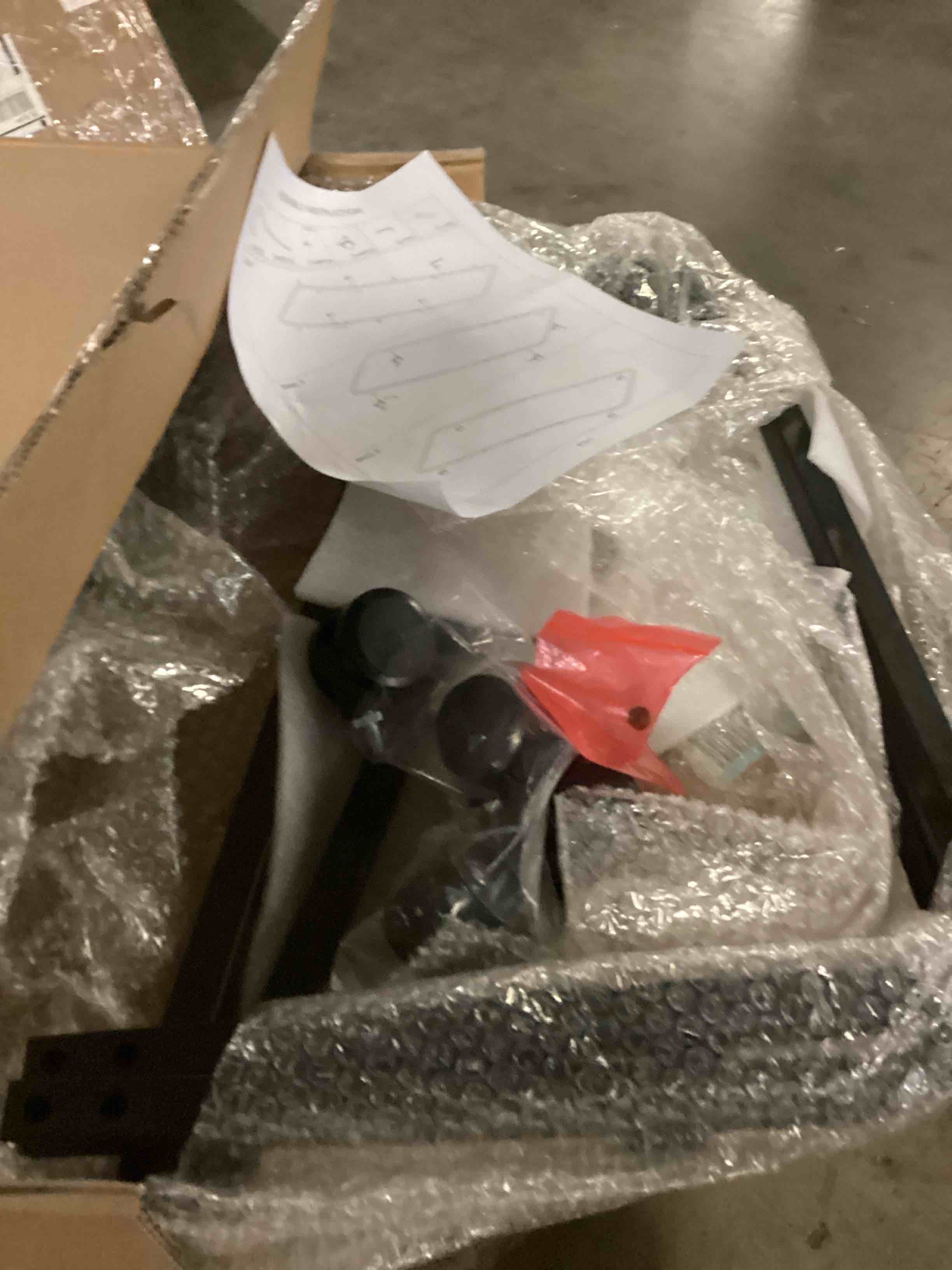 https://s3.amazonaws.com/lotting-images-prod/bidfta/PPE1434647_1743179878598.jpeg