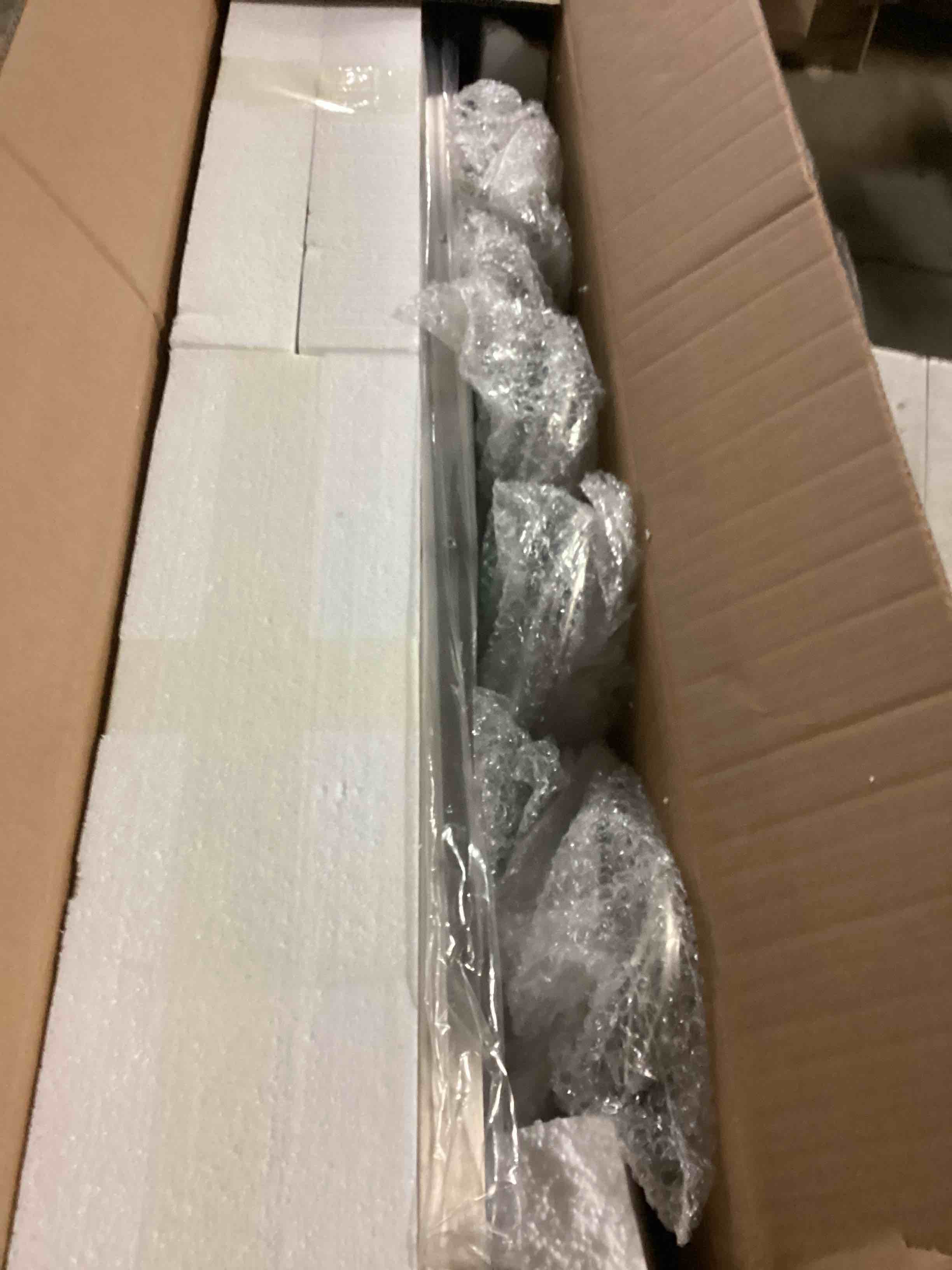 https://s3.amazonaws.com/lotting-images-prod/bidfta/PPE1434761_1743428299798.jpeg