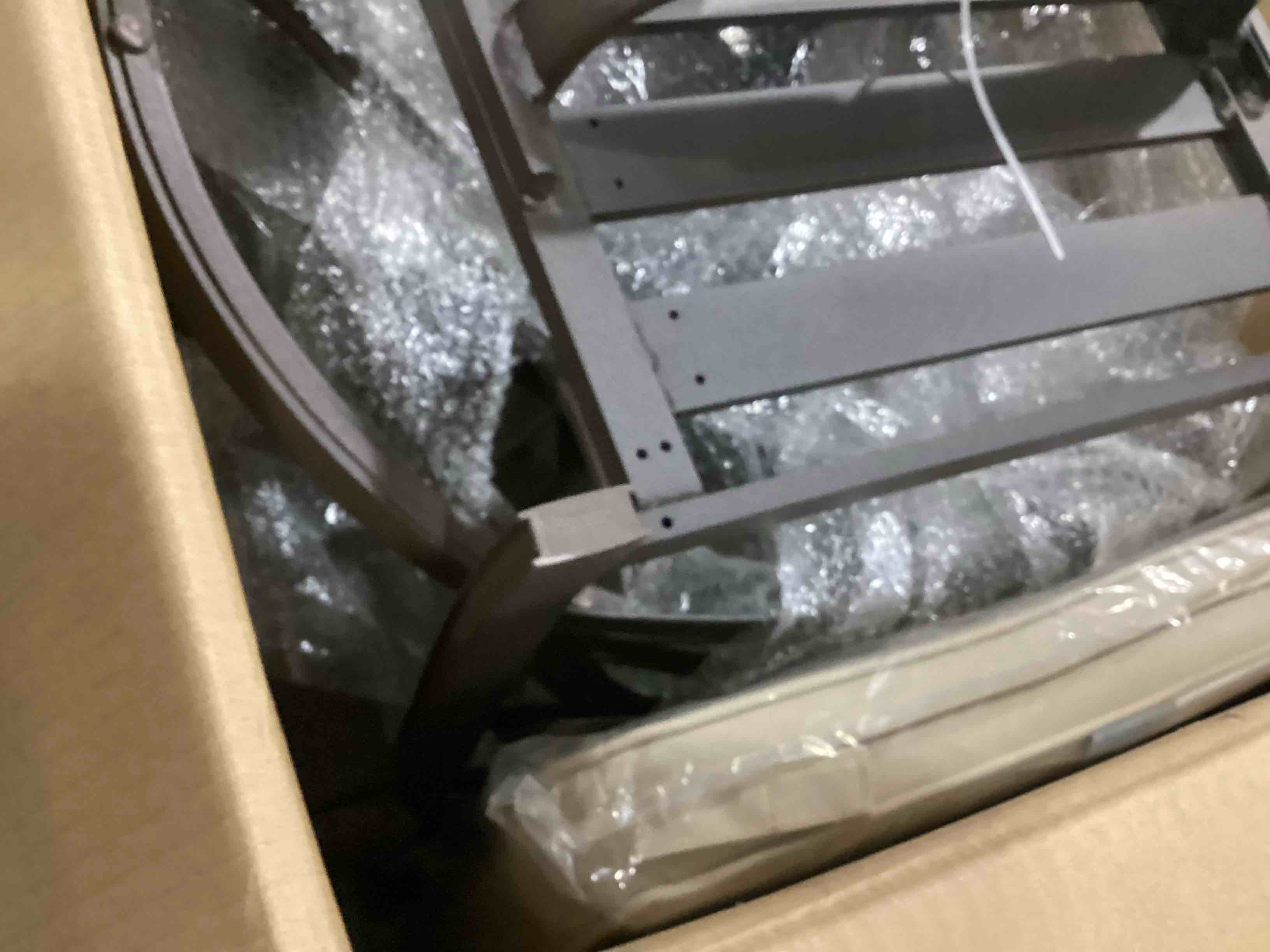 https://s3.amazonaws.com/lotting-images-prod/bidfta/PPE1435362_1739216722561.jpeg
