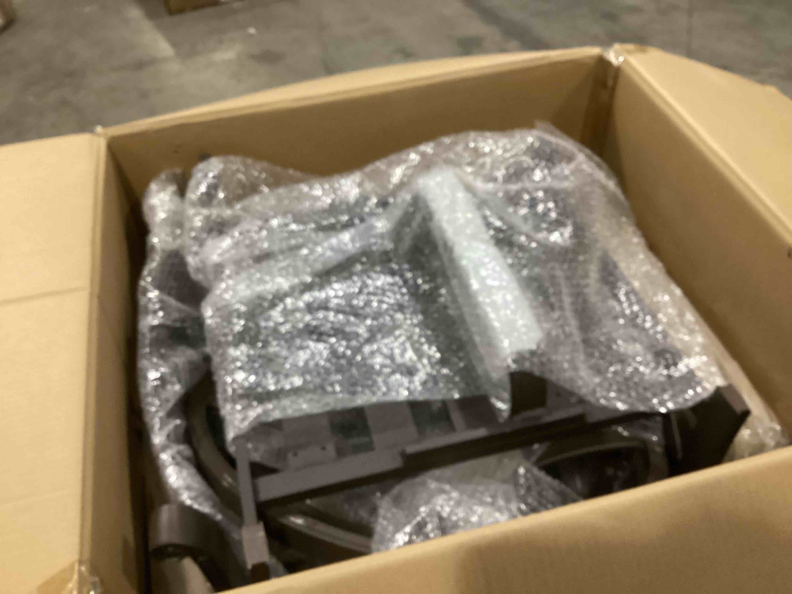 https://s3.amazonaws.com/lotting-images-prod/bidfta/PPE1435362_1739216731363.jpeg