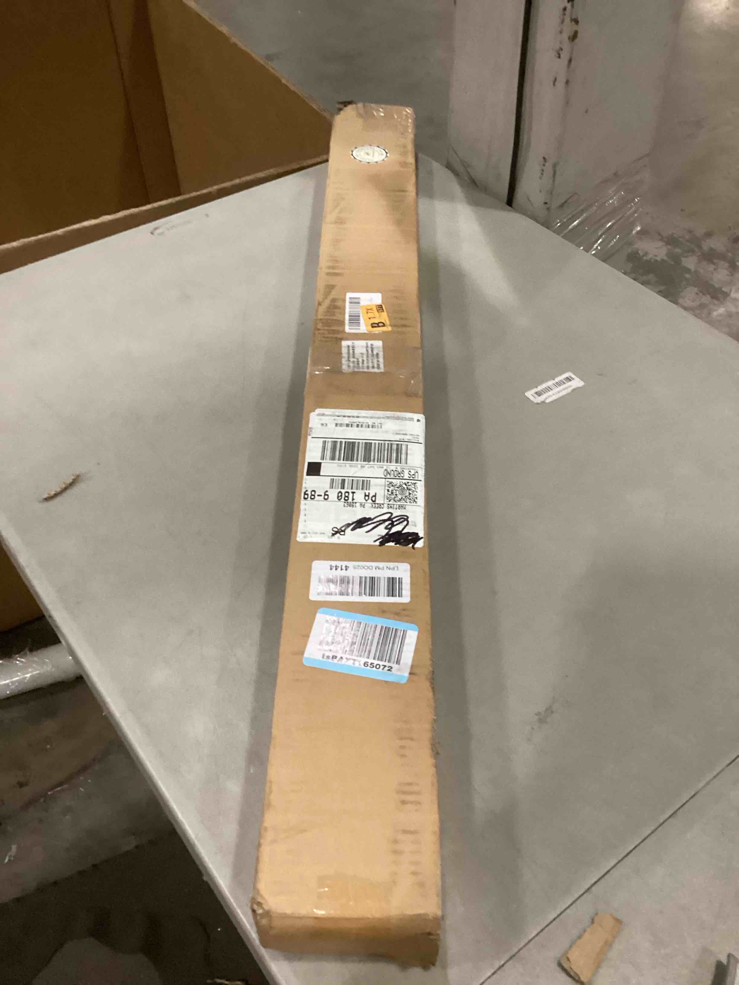 https://s3.amazonaws.com/lotting-images-prod/bidfta/PPE1435850_1739994262858.jpeg