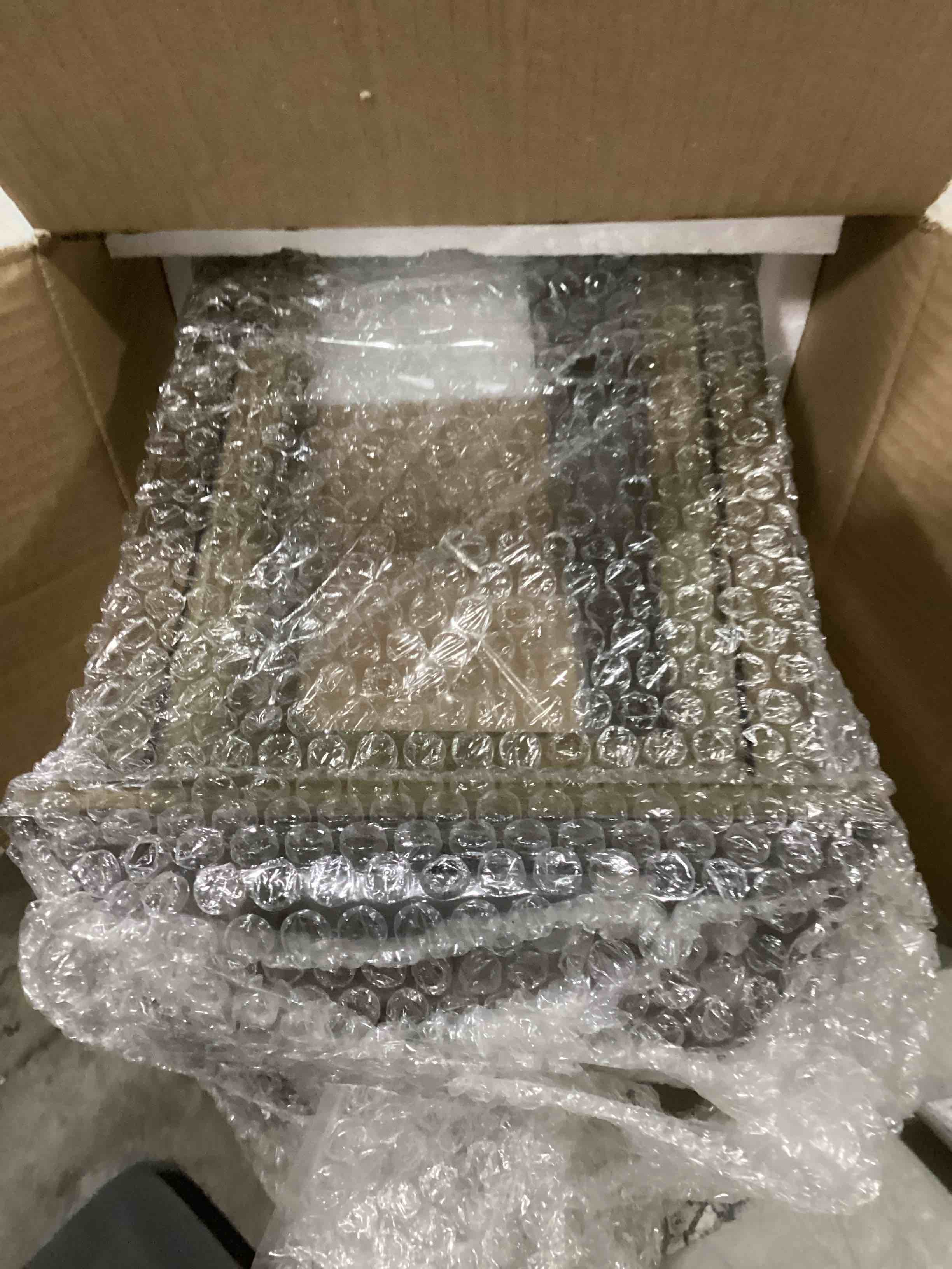 https://s3.amazonaws.com/lotting-images-prod/bidfta/PPE1435992_1740074682882.jpeg