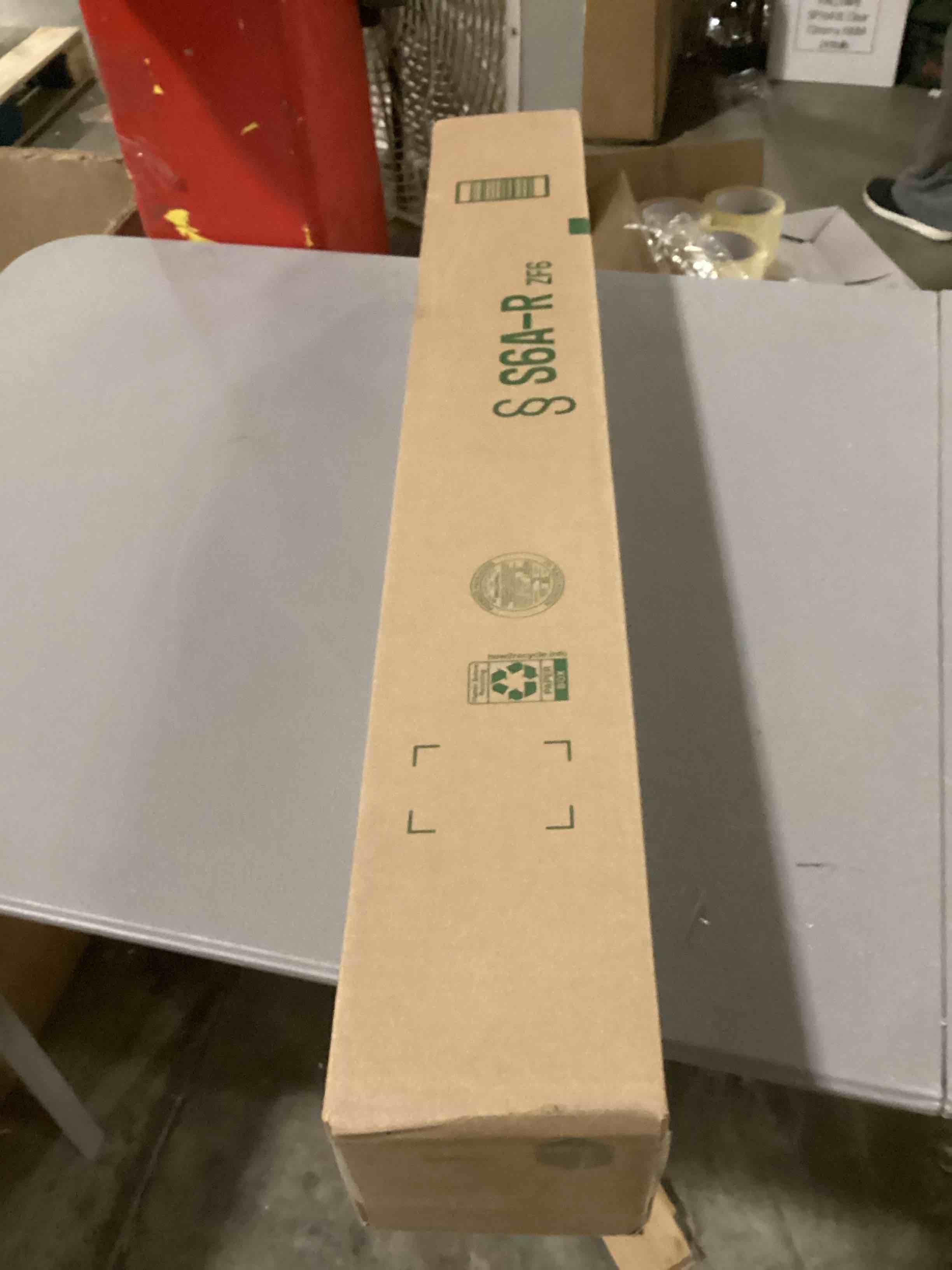 https://s3.amazonaws.com/lotting-images-prod/bidfta/PPE1436362_1740421837947.jpeg