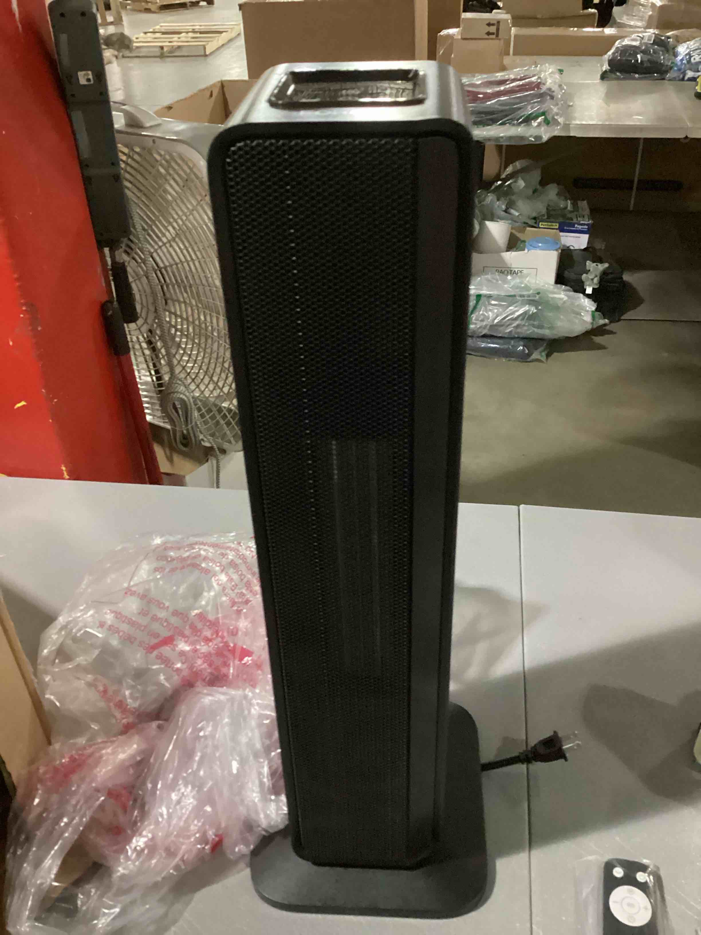 https://s3.amazonaws.com/lotting-images-prod/bidfta/PPE1437353_1741271614889.jpeg