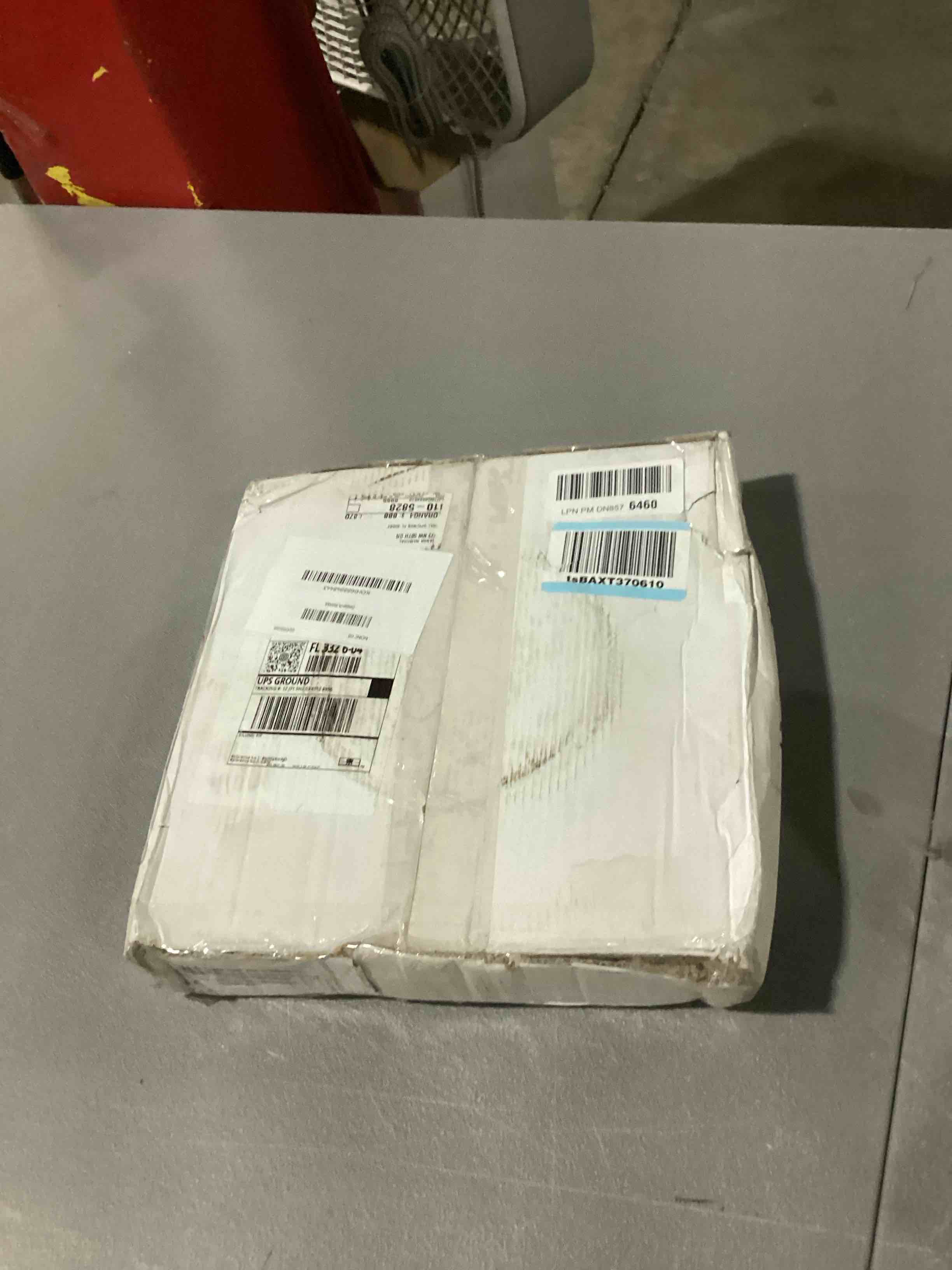 https://s3.amazonaws.com/lotting-images-prod/bidfta/PPE1437357_1741272033235.jpeg