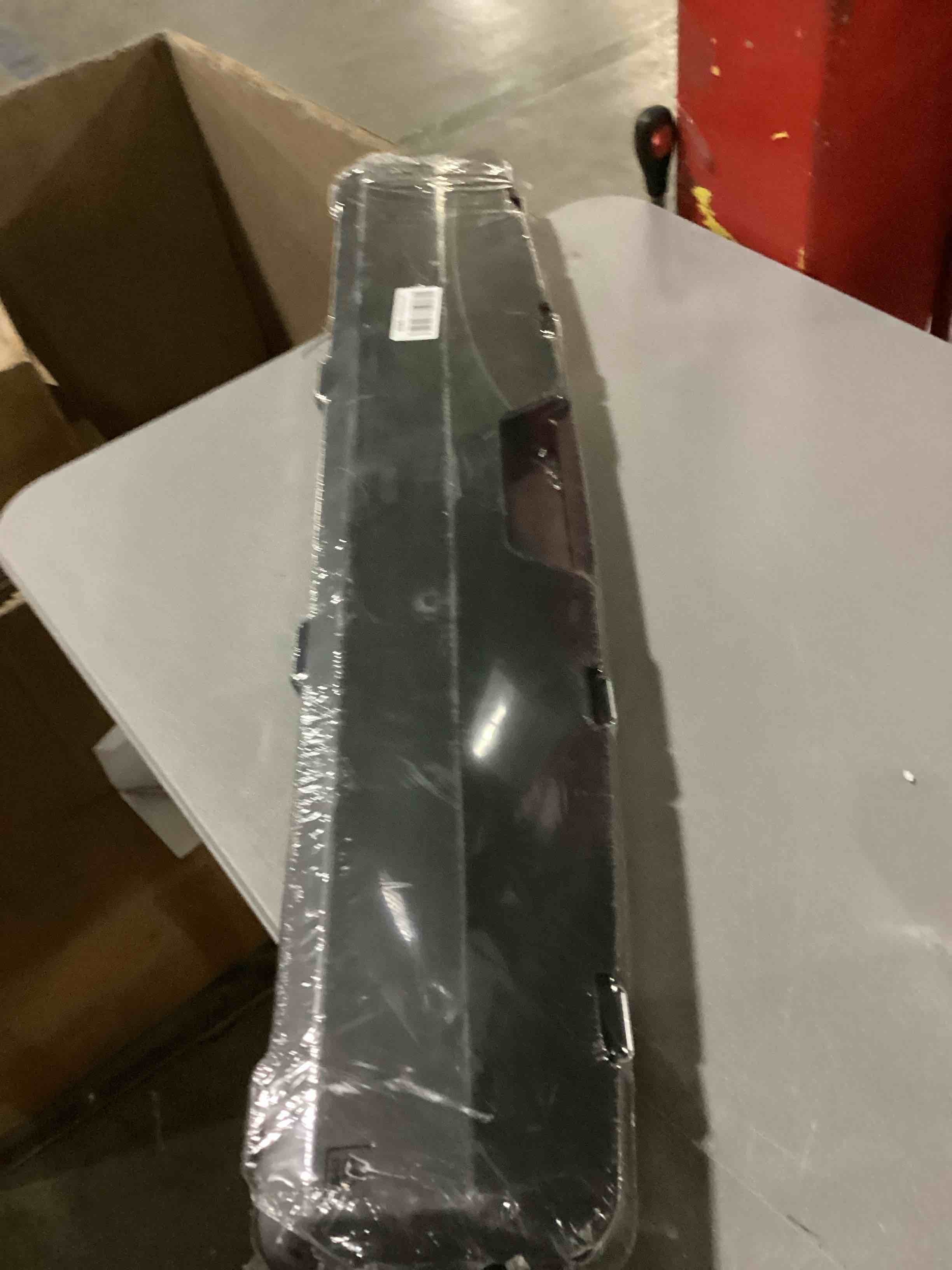 https://s3.amazonaws.com/lotting-images-prod/bidfta/PPE1437394_1741279979151.jpeg