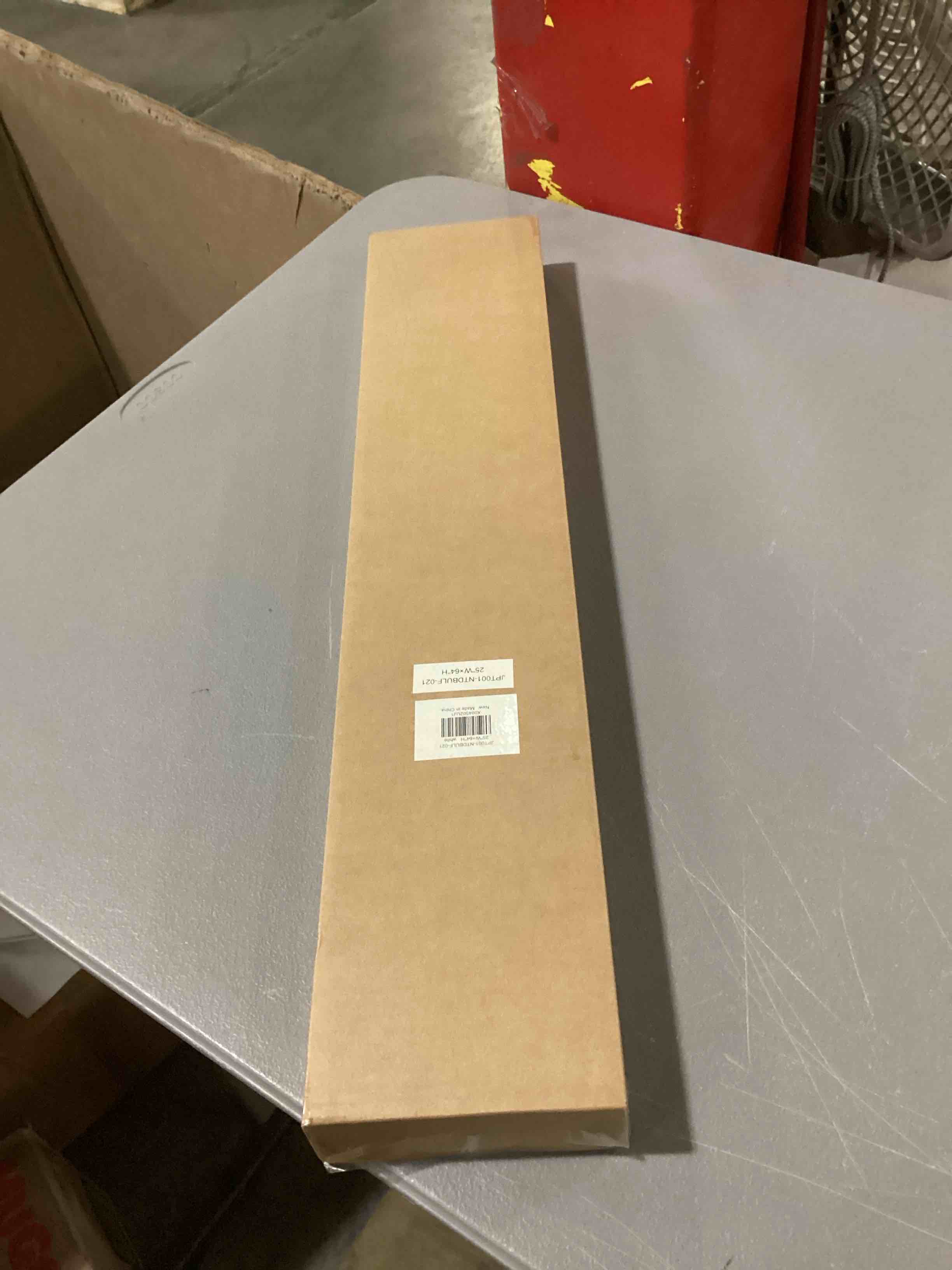 https://s3.amazonaws.com/lotting-images-prod/bidfta/PPE1437572_1741606629168.jpeg