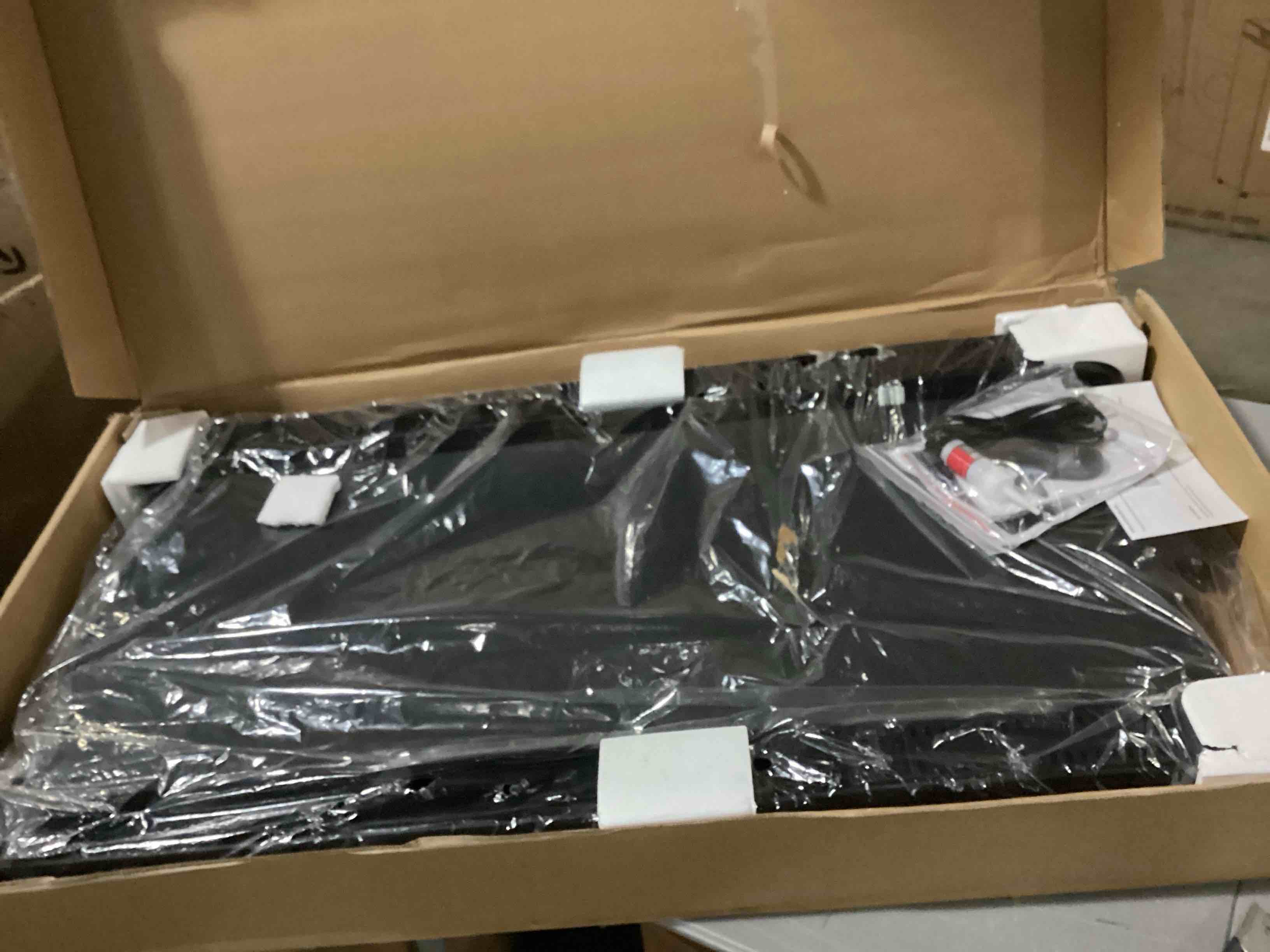 https://s3.amazonaws.com/lotting-images-prod/bidfta/PPE1437629_1741614757151.jpeg
