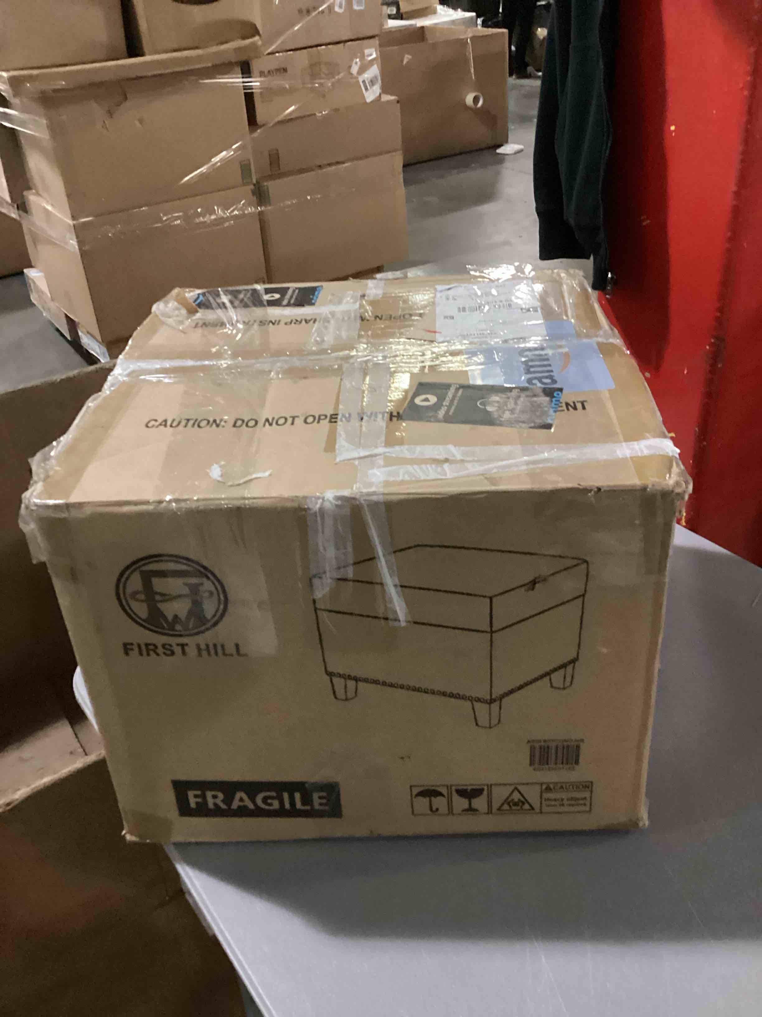 https://s3.amazonaws.com/lotting-images-prod/bidfta/PPE1437695_1741629205571.jpeg