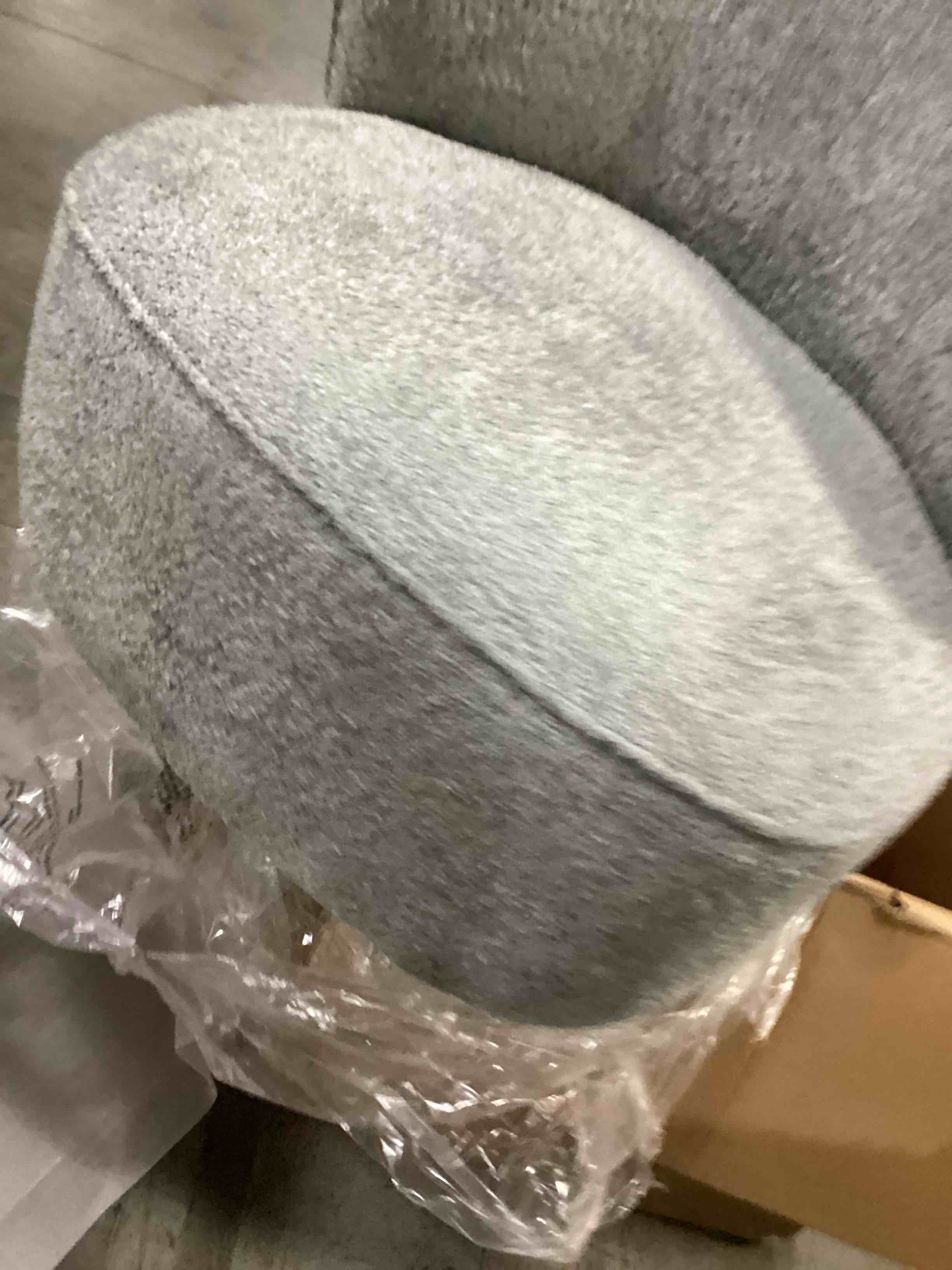 https://s3.amazonaws.com/lotting-images-prod/bidfta/PPE1438333_1742312324577.jpeg