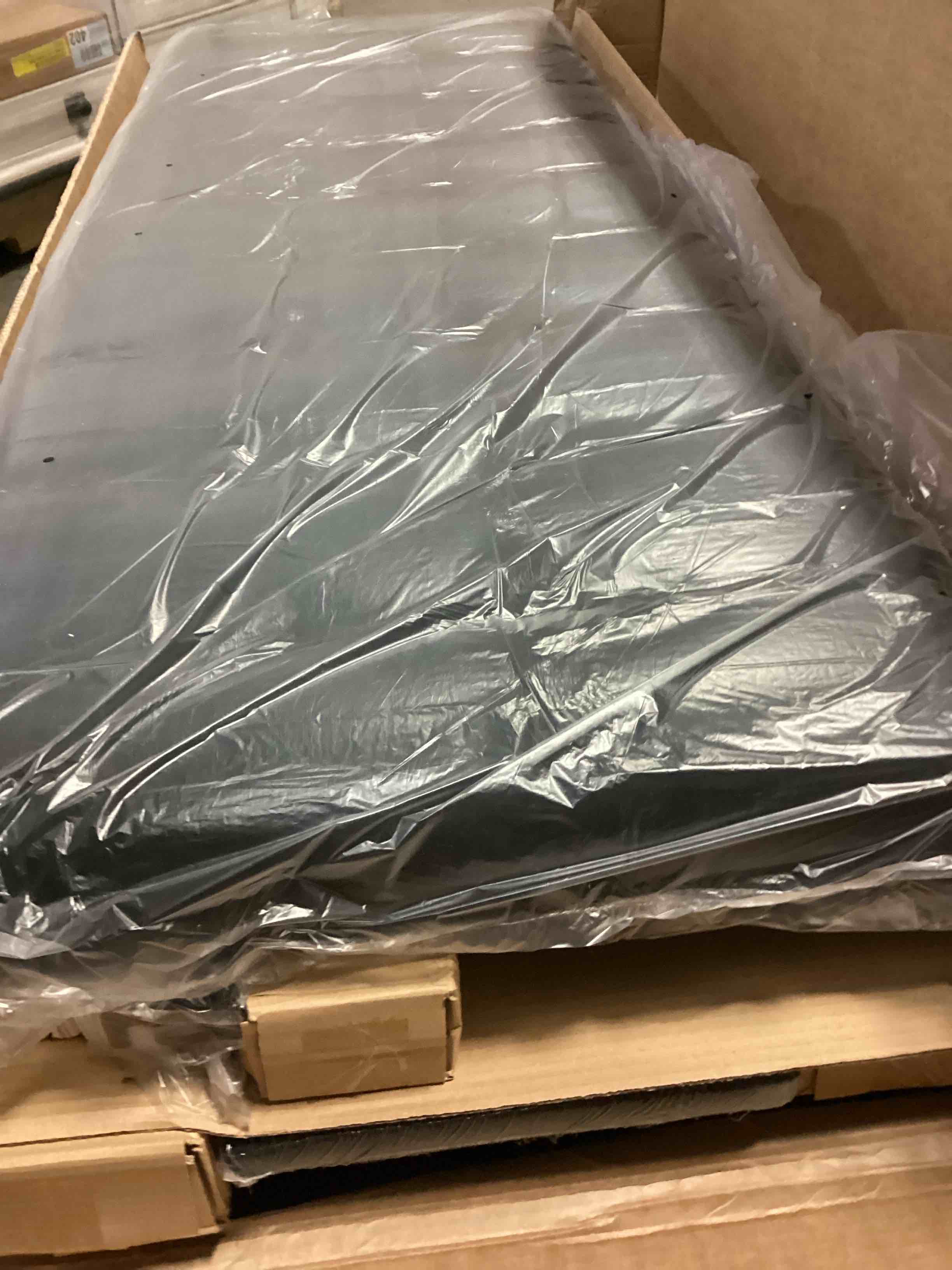 https://s3.amazonaws.com/lotting-images-prod/bidfta/PPE1438339_1742308439477.jpeg