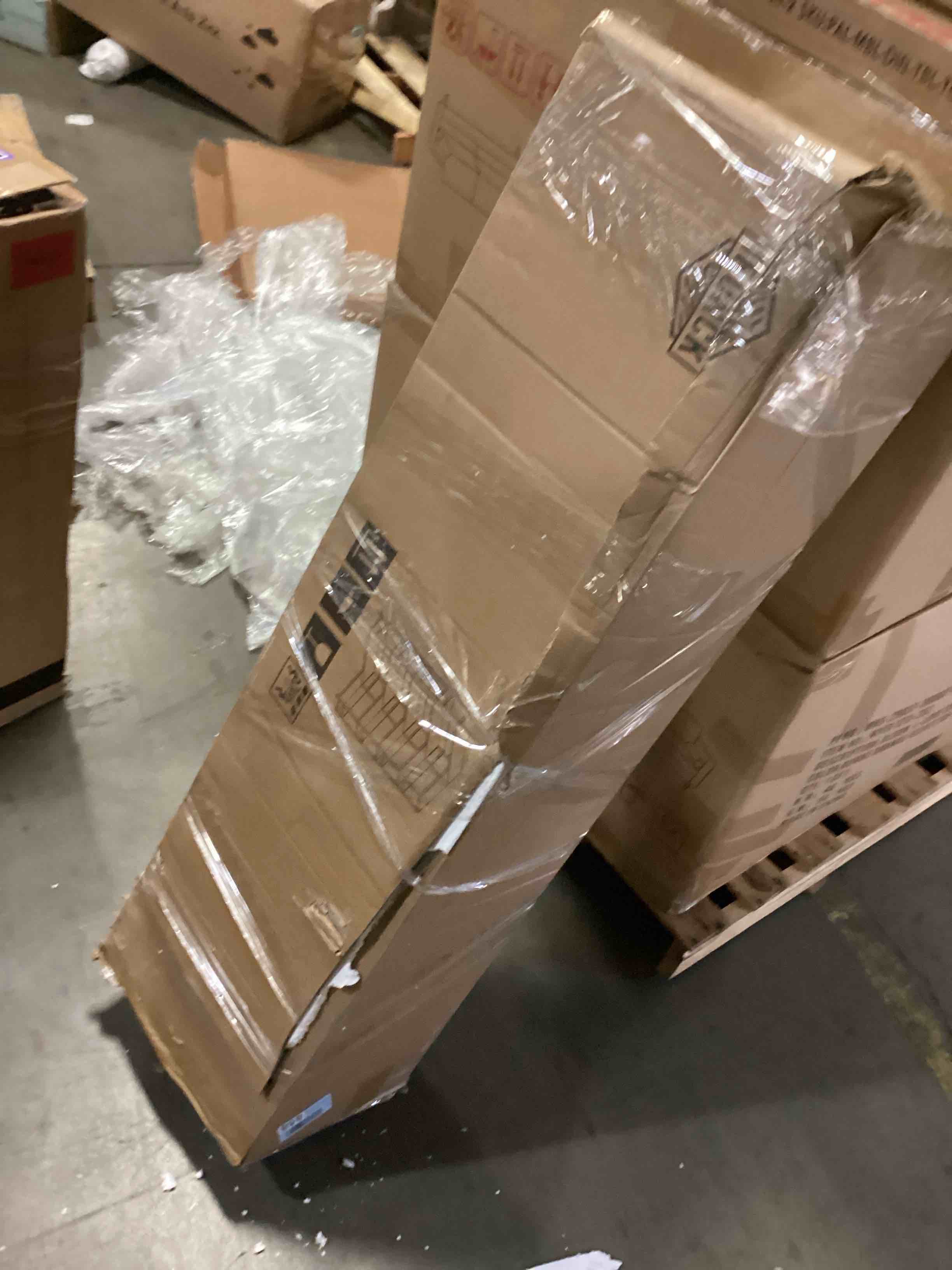 https://s3.amazonaws.com/lotting-images-prod/bidfta/PPE1438342_1742316018681.jpeg