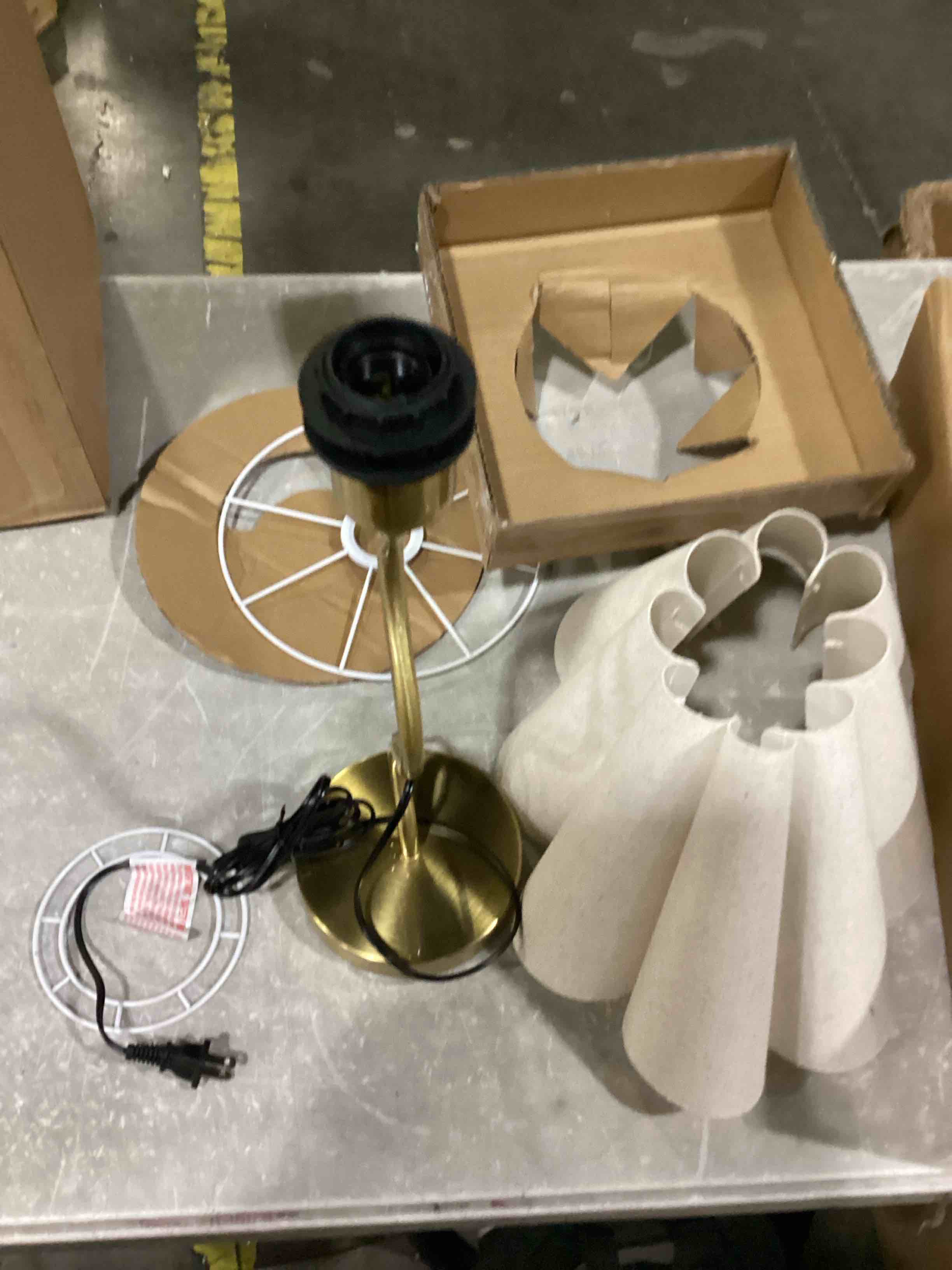 https://s3.amazonaws.com/lotting-images-prod/bidfta/PPE1438796_1742988566614.jpeg