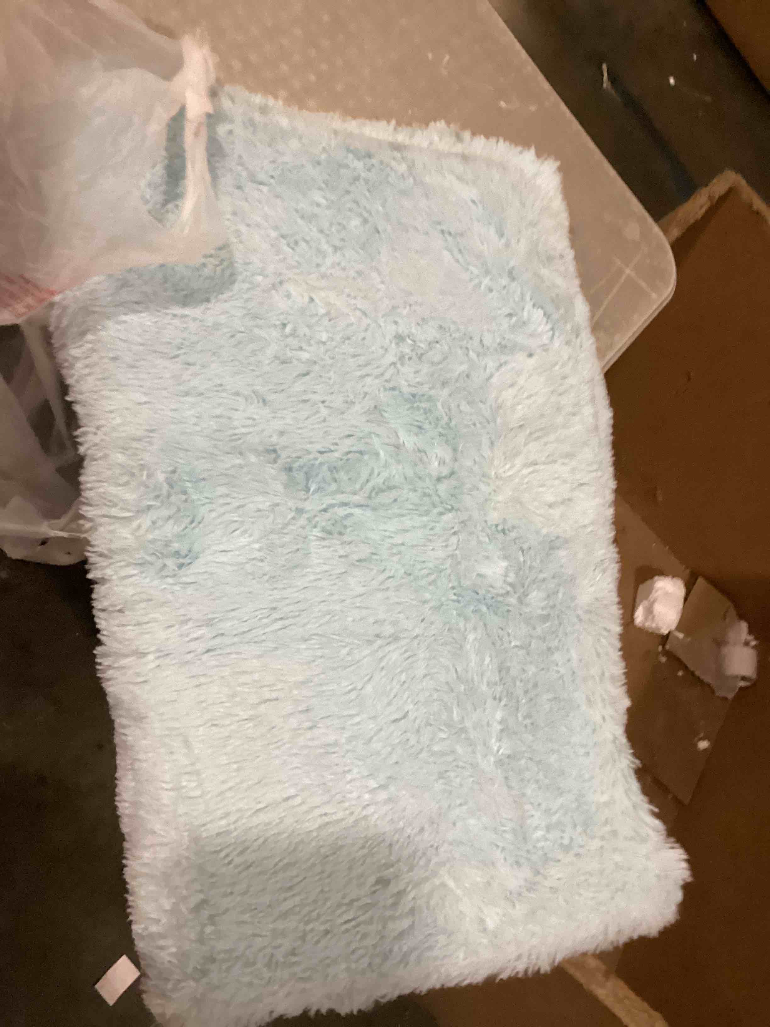 https://s3.amazonaws.com/lotting-images-prod/bidfta/PPE1439227_1743431616710.jpeg