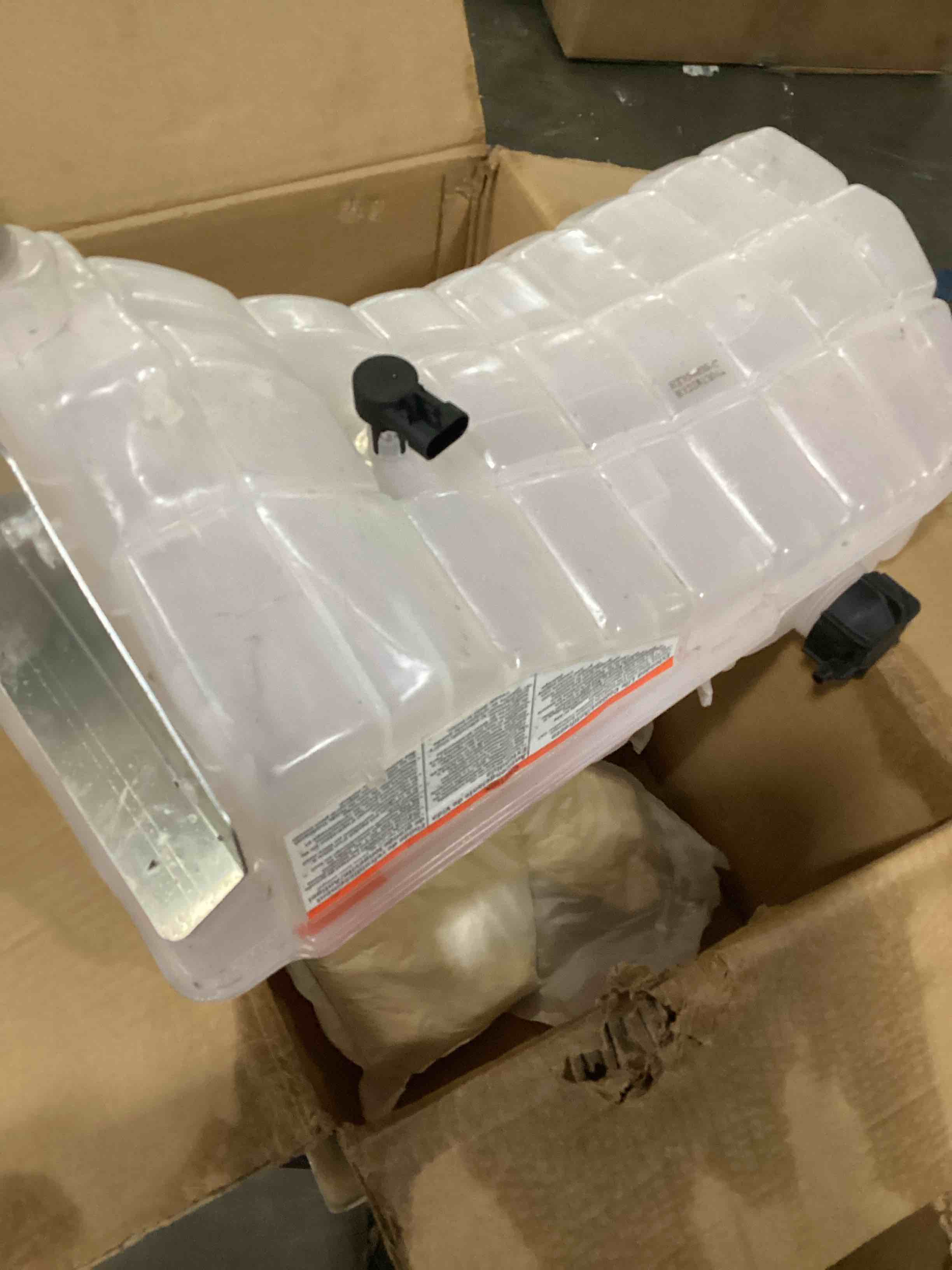 https://s3.amazonaws.com/lotting-images-prod/bidfta/PPE1439575_1743689927644.jpeg