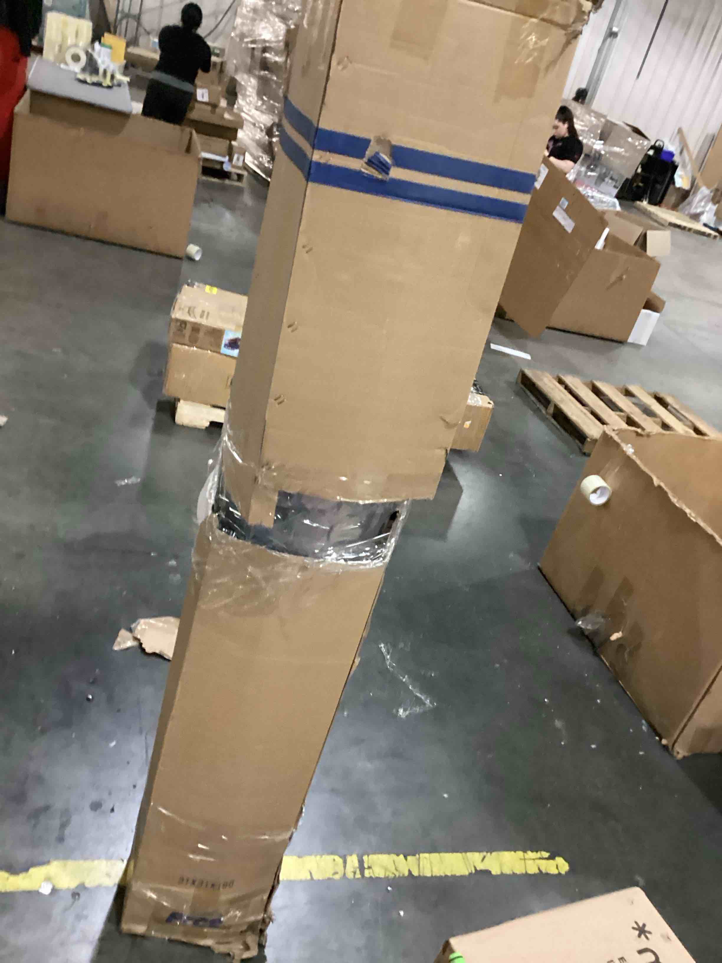 https://s3.amazonaws.com/lotting-images-prod/bidfta/PPE1439668_1743772785368.jpeg
