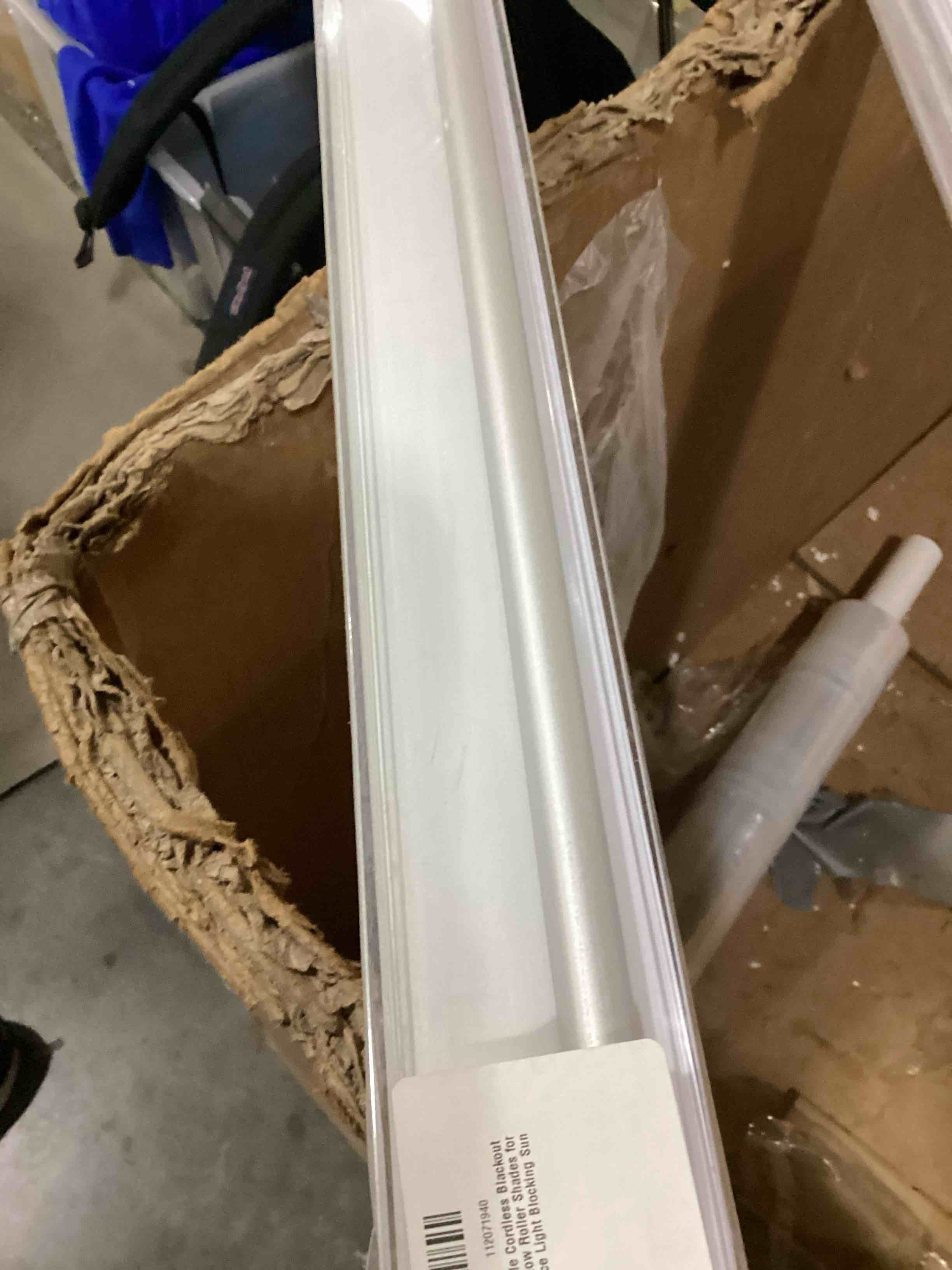 https://s3.amazonaws.com/lotting-images-prod/bidfta/PPE1439675_1743774649059.jpeg