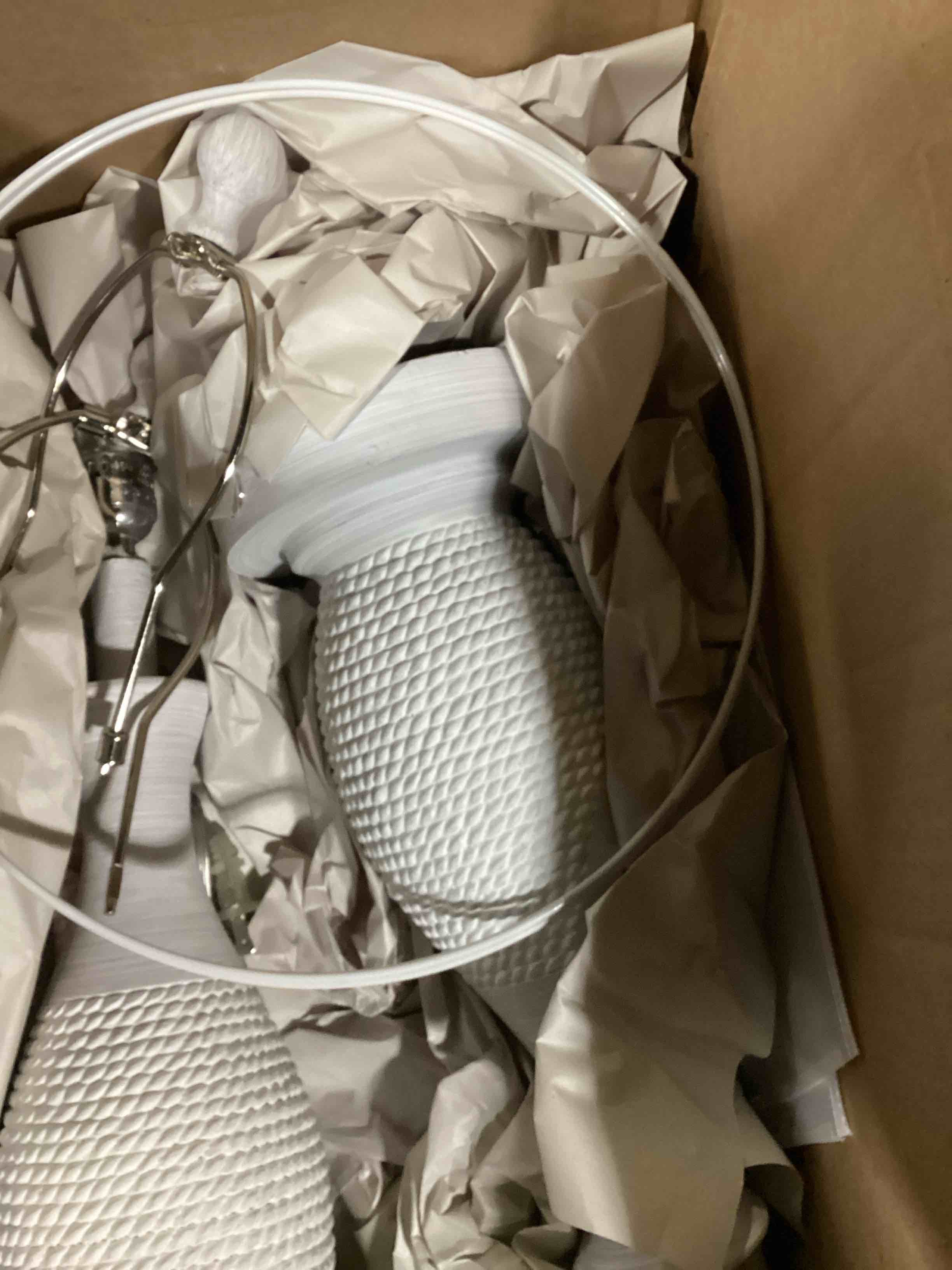 https://s3.amazonaws.com/lotting-images-prod/bidfta/PPE1440060_1744295857689.jpeg