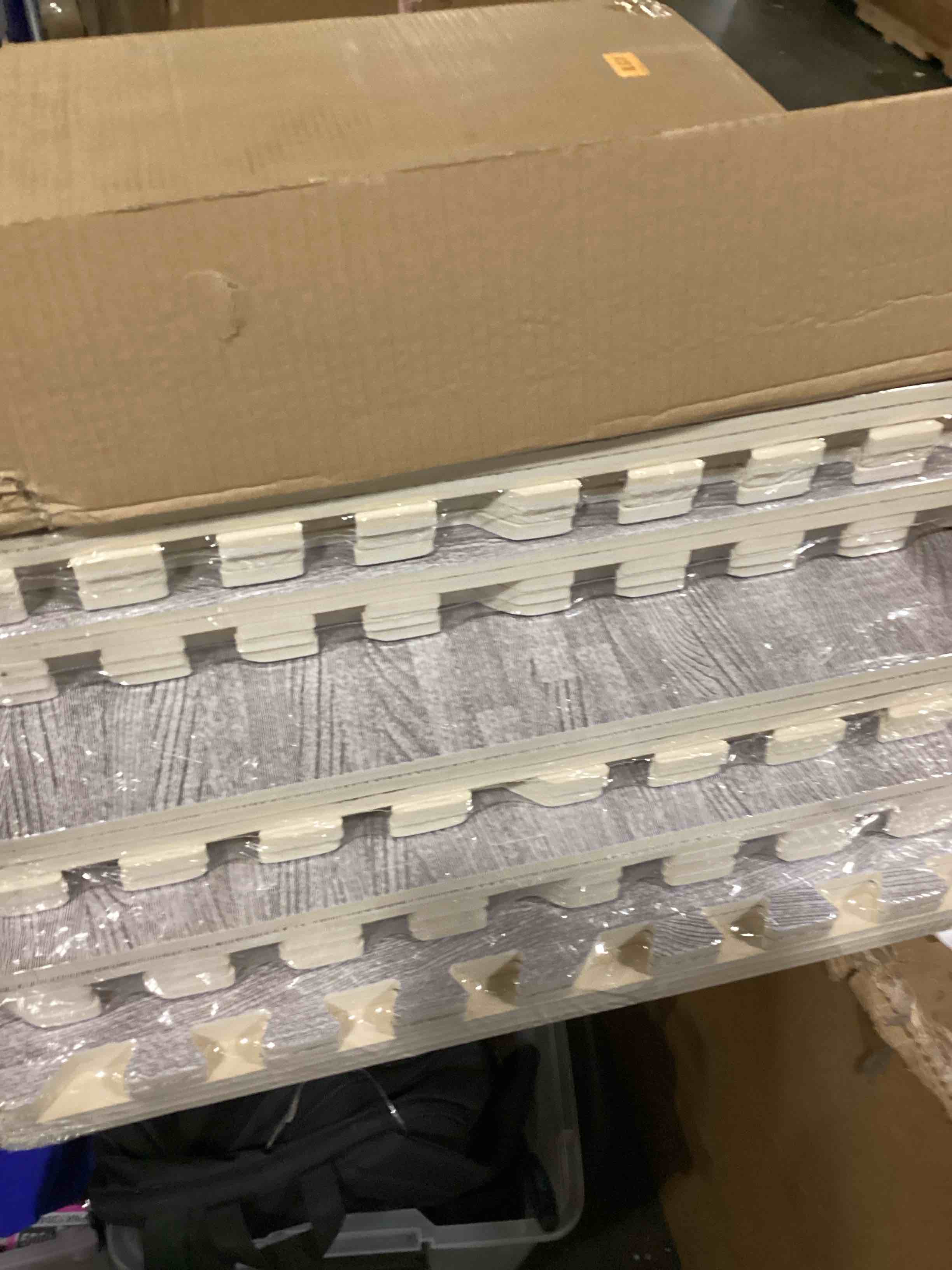 https://s3.amazonaws.com/lotting-images-prod/bidfta/PPE1440152_1744374947935.jpeg