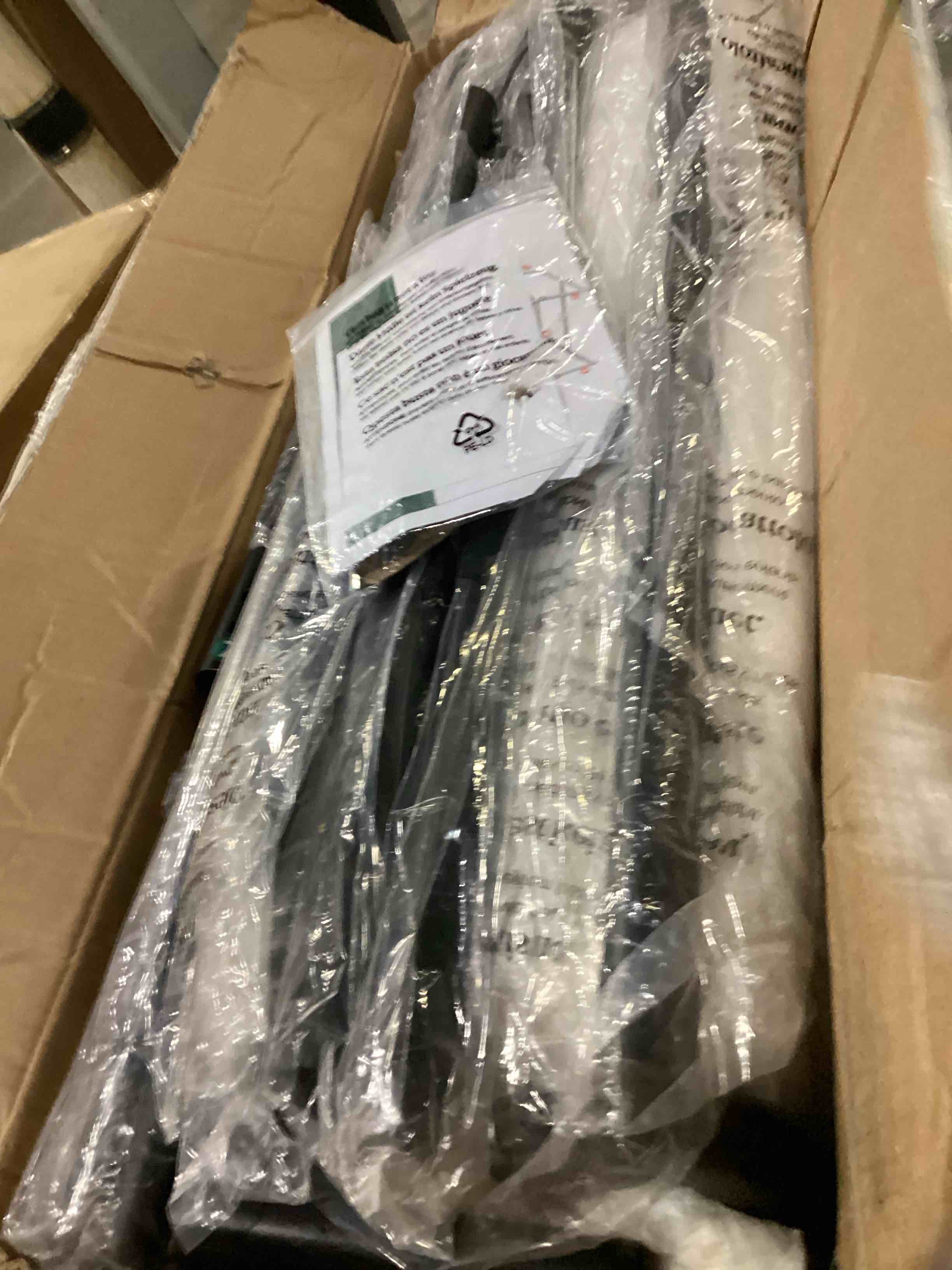 https://s3.amazonaws.com/lotting-images-prod/bidfta/PPE1440197_1744381949042.jpeg