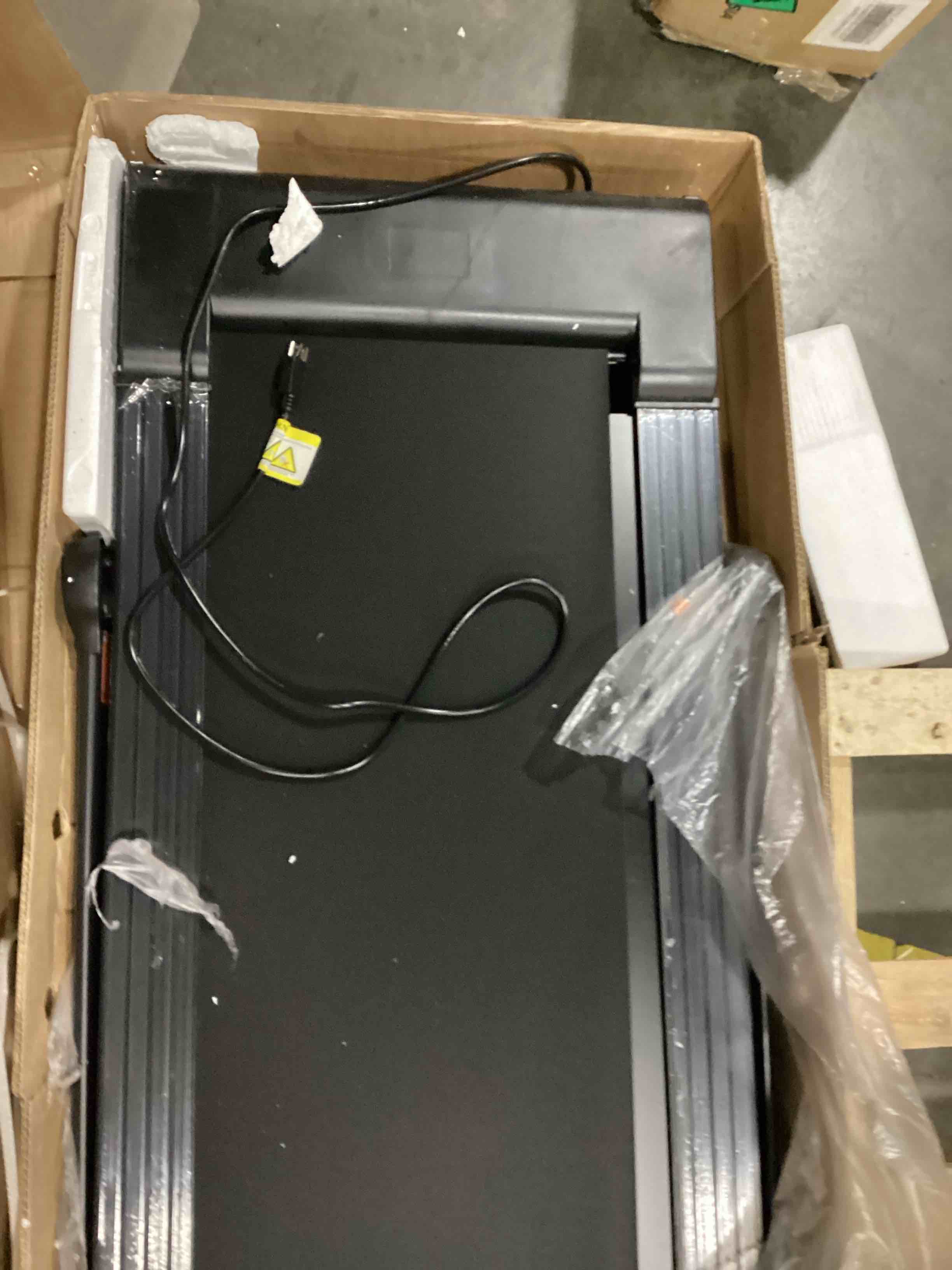 https://s3.amazonaws.com/lotting-images-prod/bidfta/PPE1440310_1744649230090.jpeg