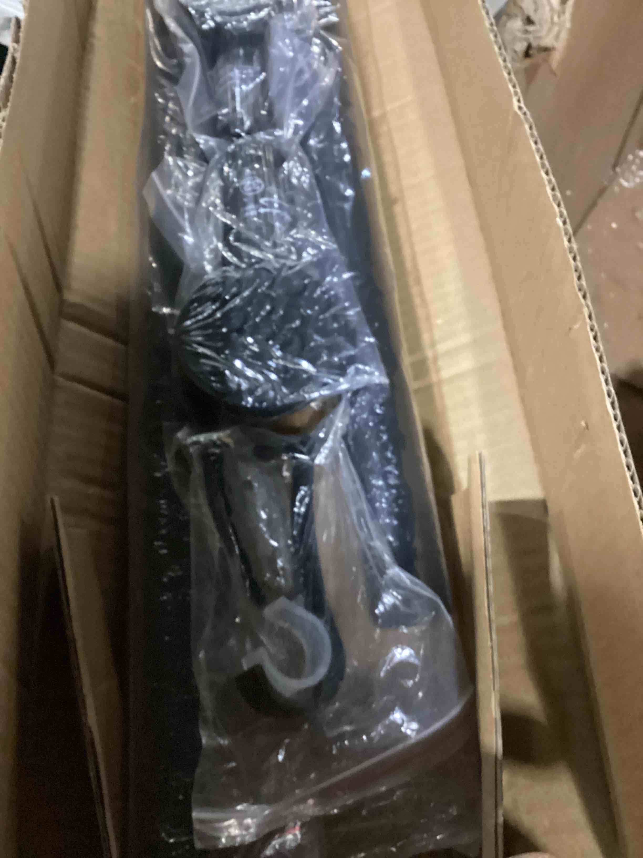 https://s3.amazonaws.com/lotting-images-prod/bidfta/PPE1440448_1744807179426.jpeg