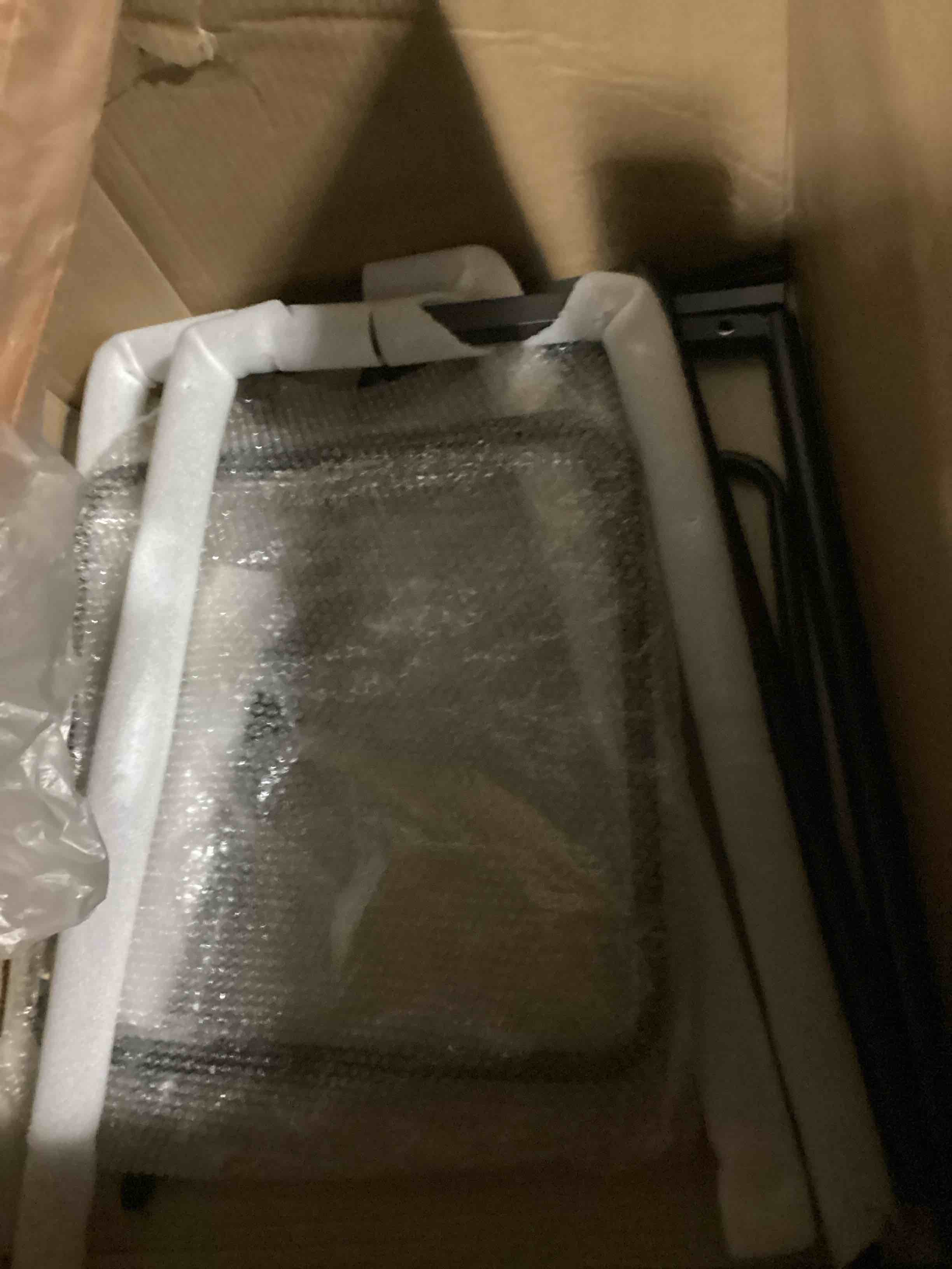 https://s3.amazonaws.com/lotting-images-prod/bidfta/PPE1440484_1744829063334.jpeg