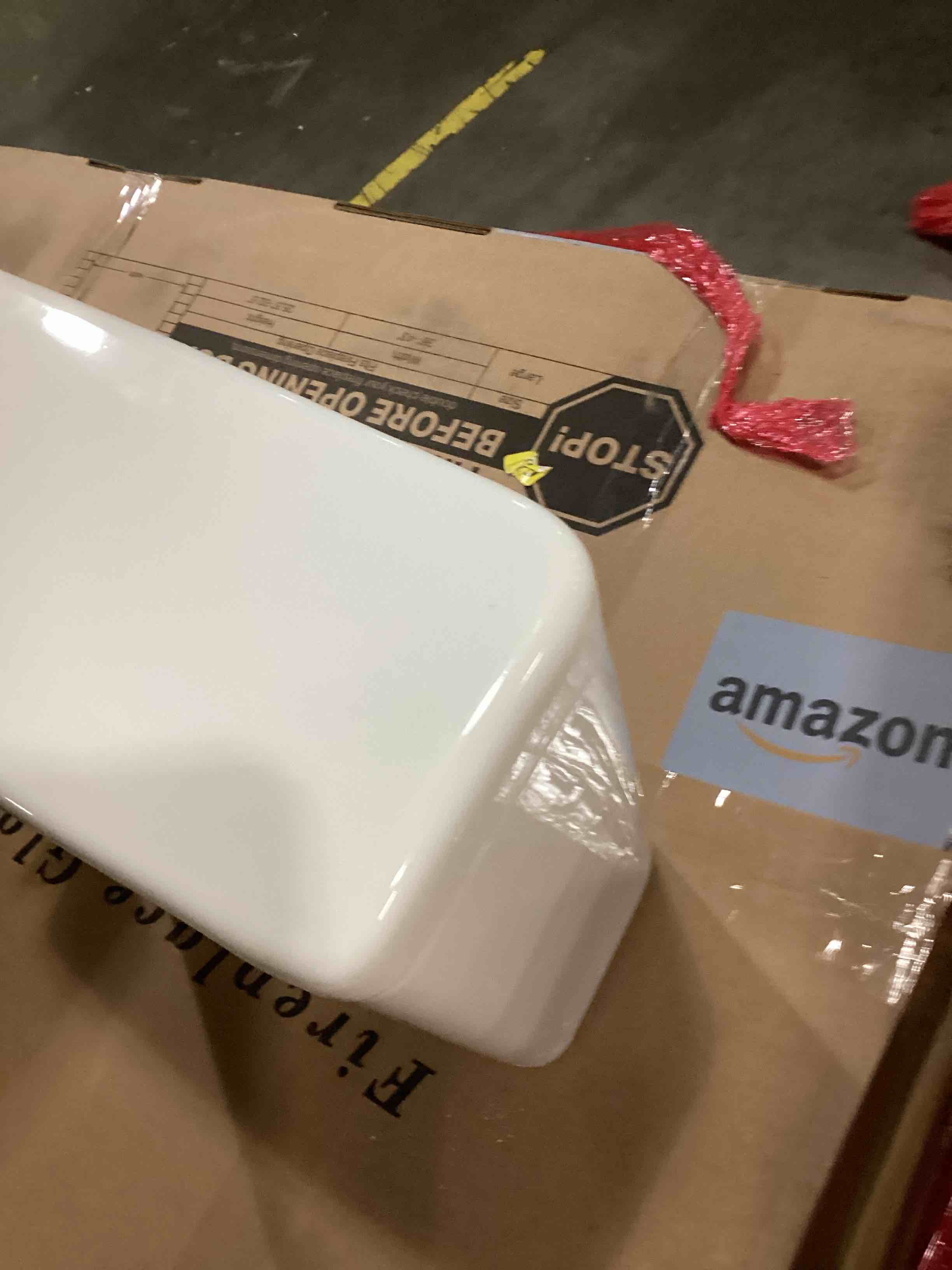 https://s3.amazonaws.com/lotting-images-prod/bidfta/PPE1440757_1745340486041.jpeg
