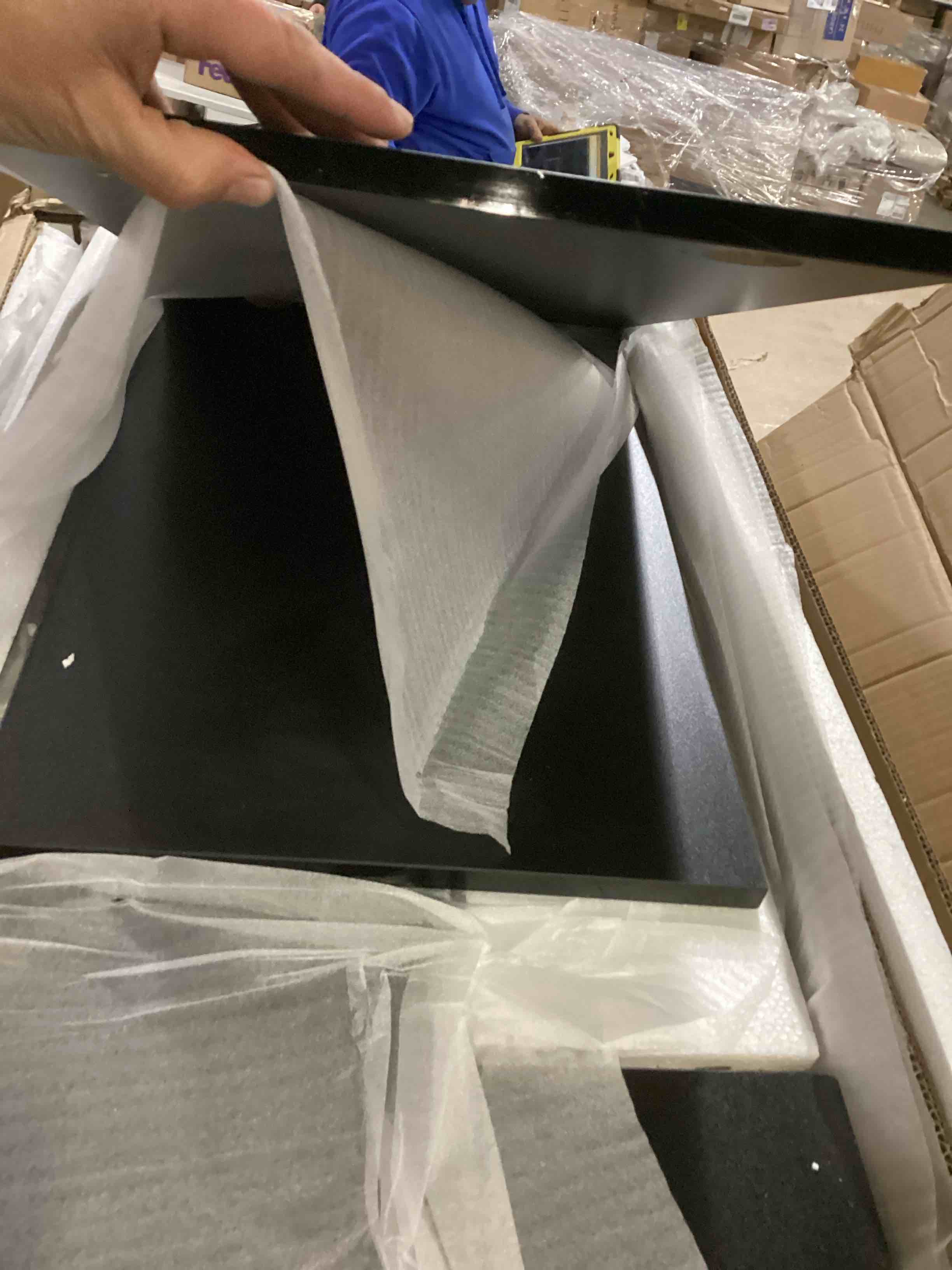 https://s3.amazonaws.com/lotting-images-prod/bidfta/PPE1444007_1739557137168.jpeg