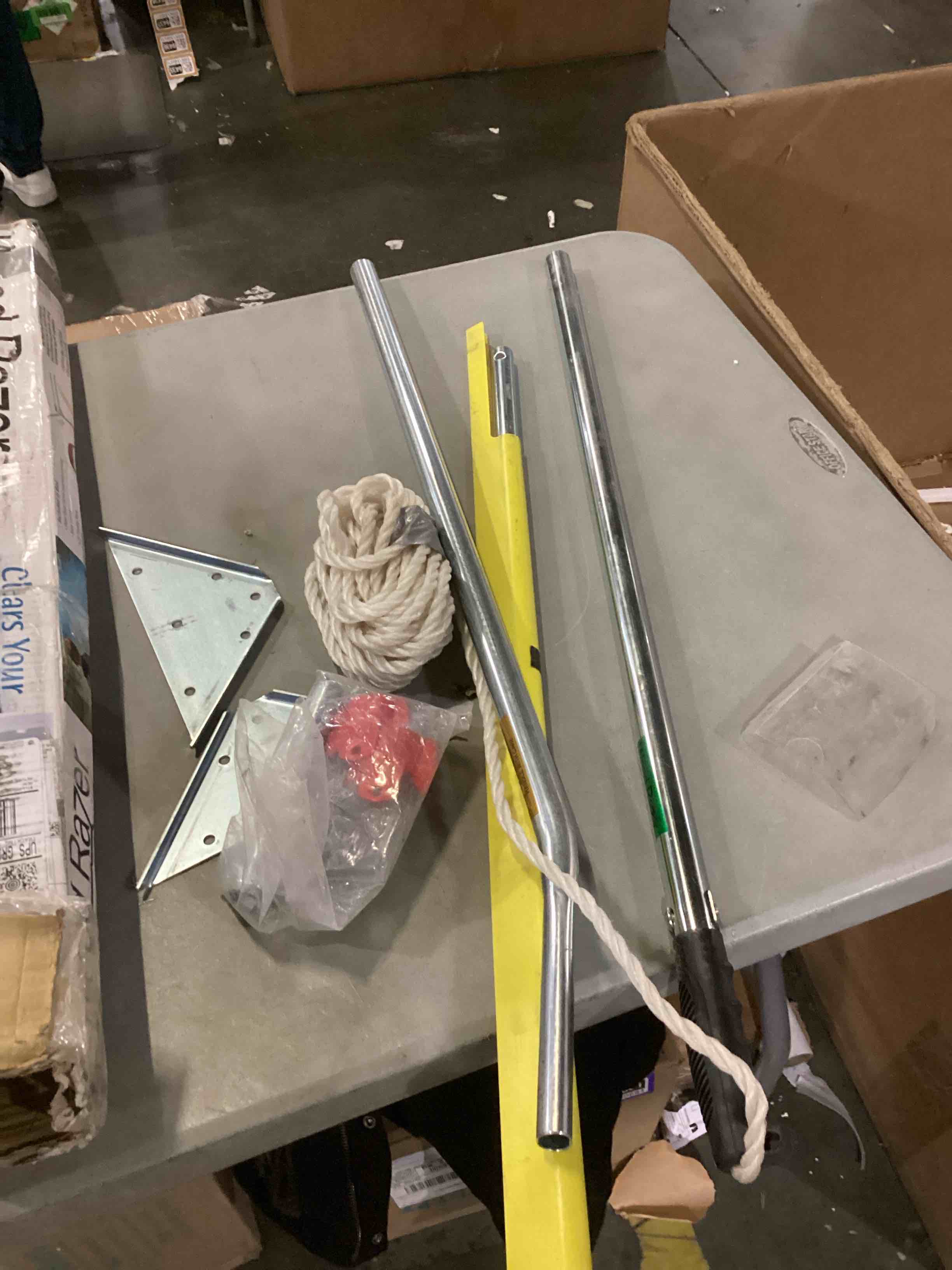 https://s3.amazonaws.com/lotting-images-prod/bidfta/PPE1444159_1739883767169.jpeg
