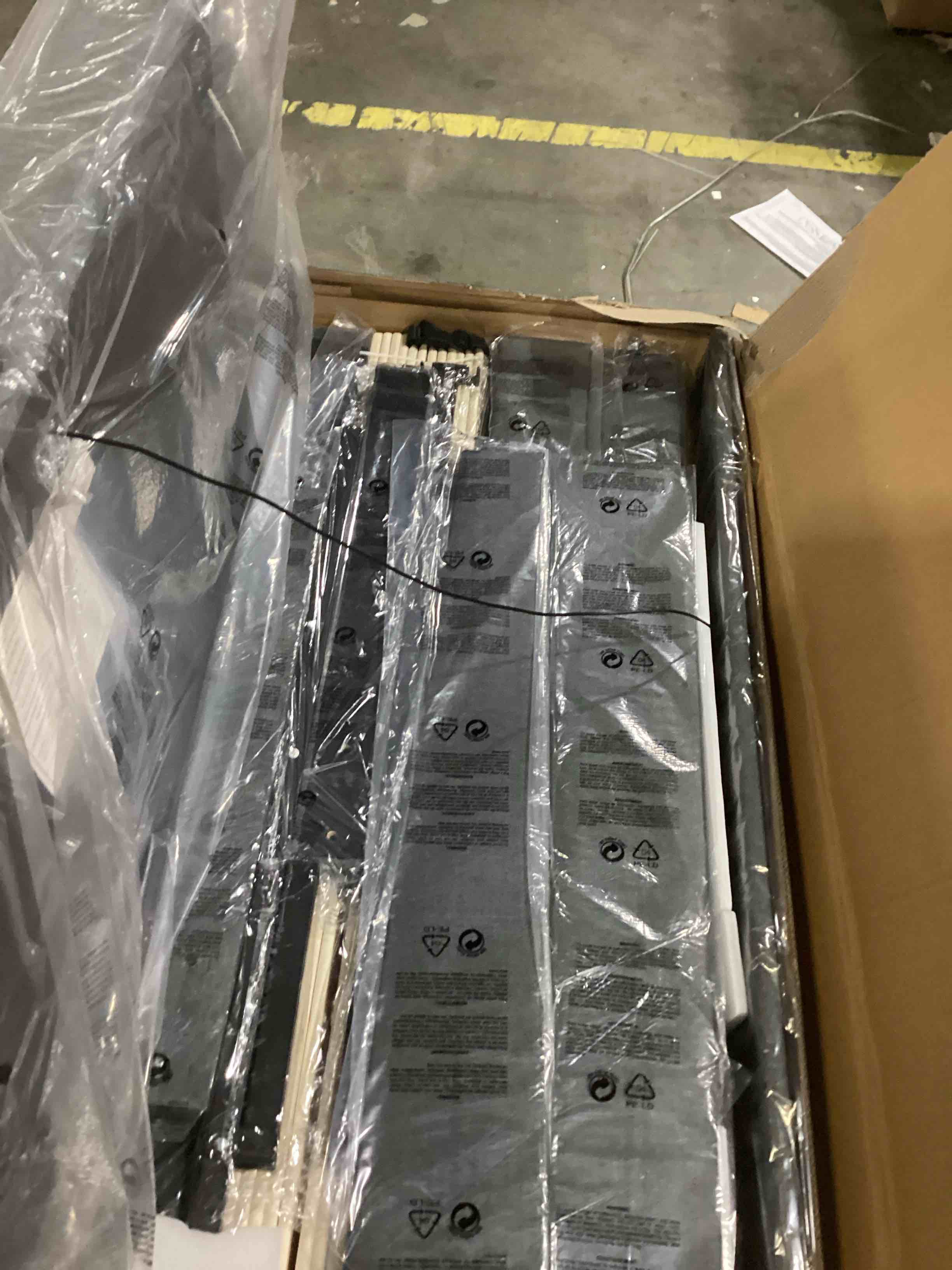 https://s3.amazonaws.com/lotting-images-prod/bidfta/PPE1444233_1739969755331.jpeg