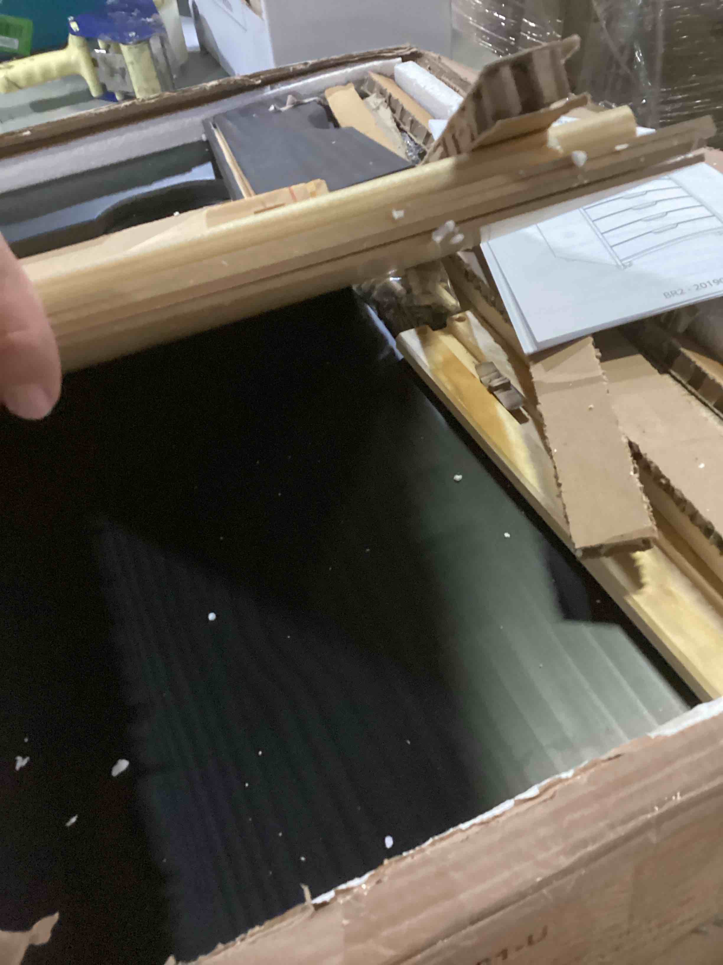 https://s3.amazonaws.com/lotting-images-prod/bidfta/PPE1444241_1739972527396.jpeg