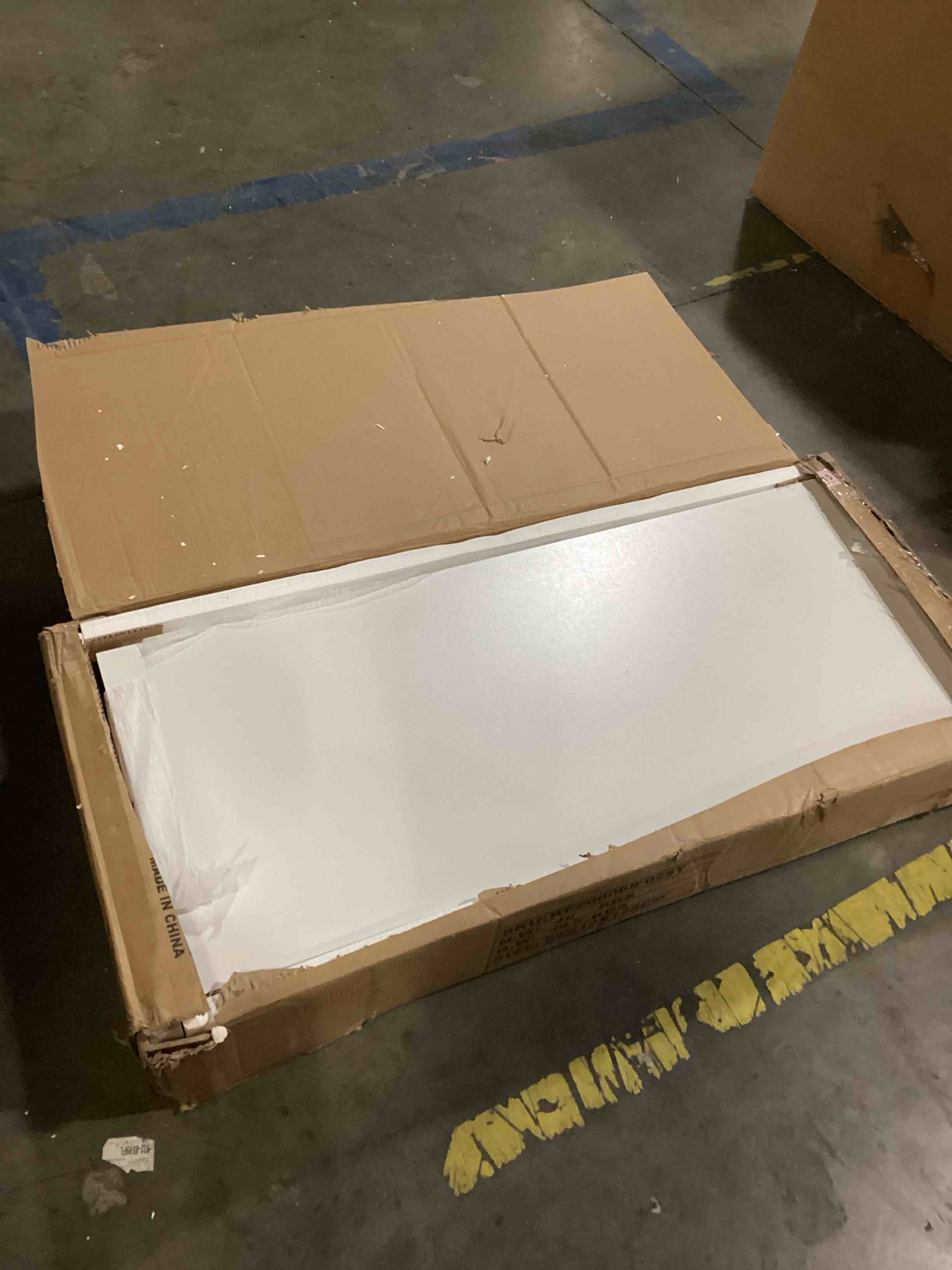 https://s3.amazonaws.com/lotting-images-prod/bidfta/PPE1444243_1740054212890.jpeg