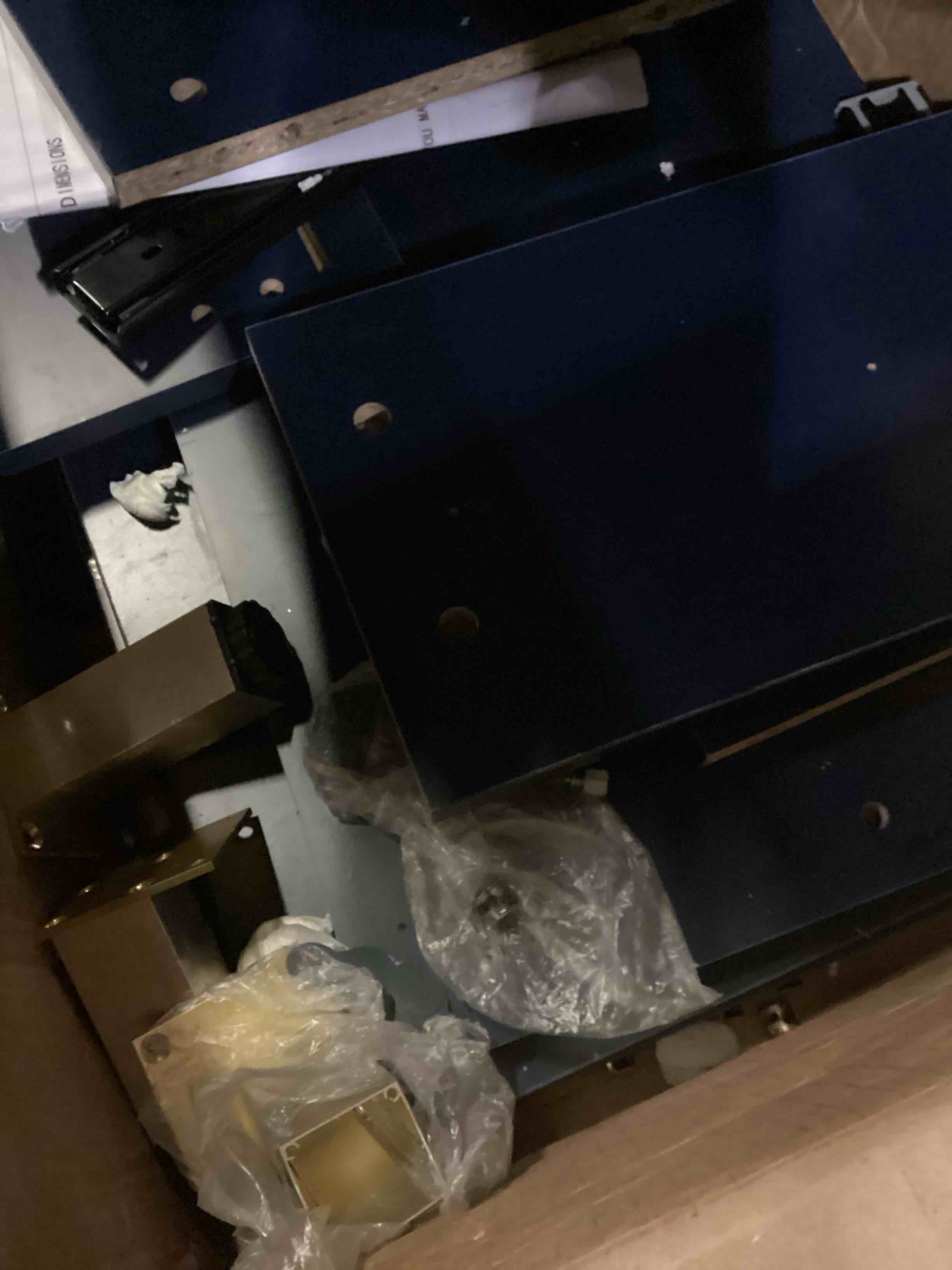 https://s3.amazonaws.com/lotting-images-prod/bidfta/PPE1444246_1740054867927.jpeg