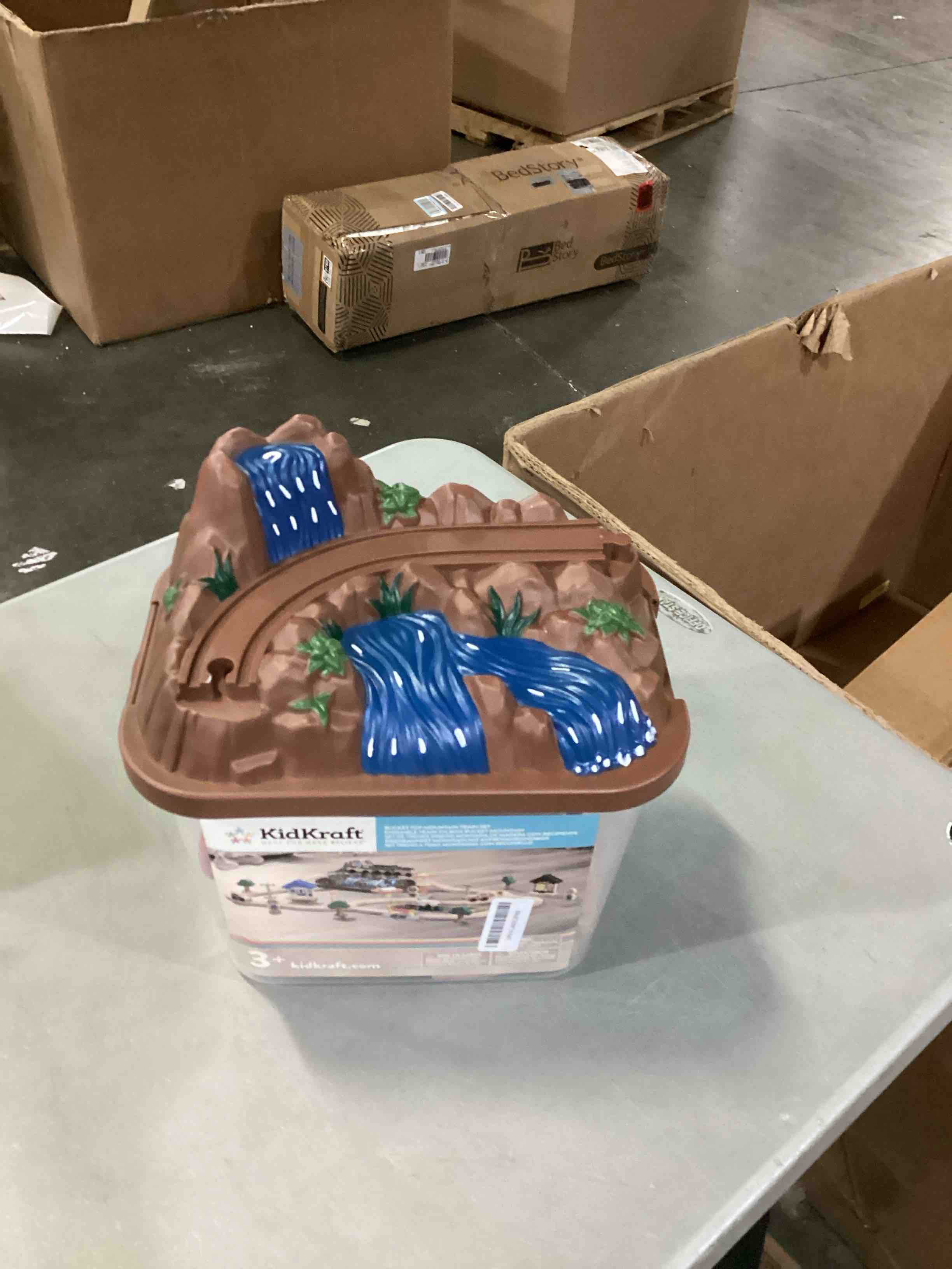 https://s3.amazonaws.com/lotting-images-prod/bidfta/PPE1444337_1740077073437.jpeg