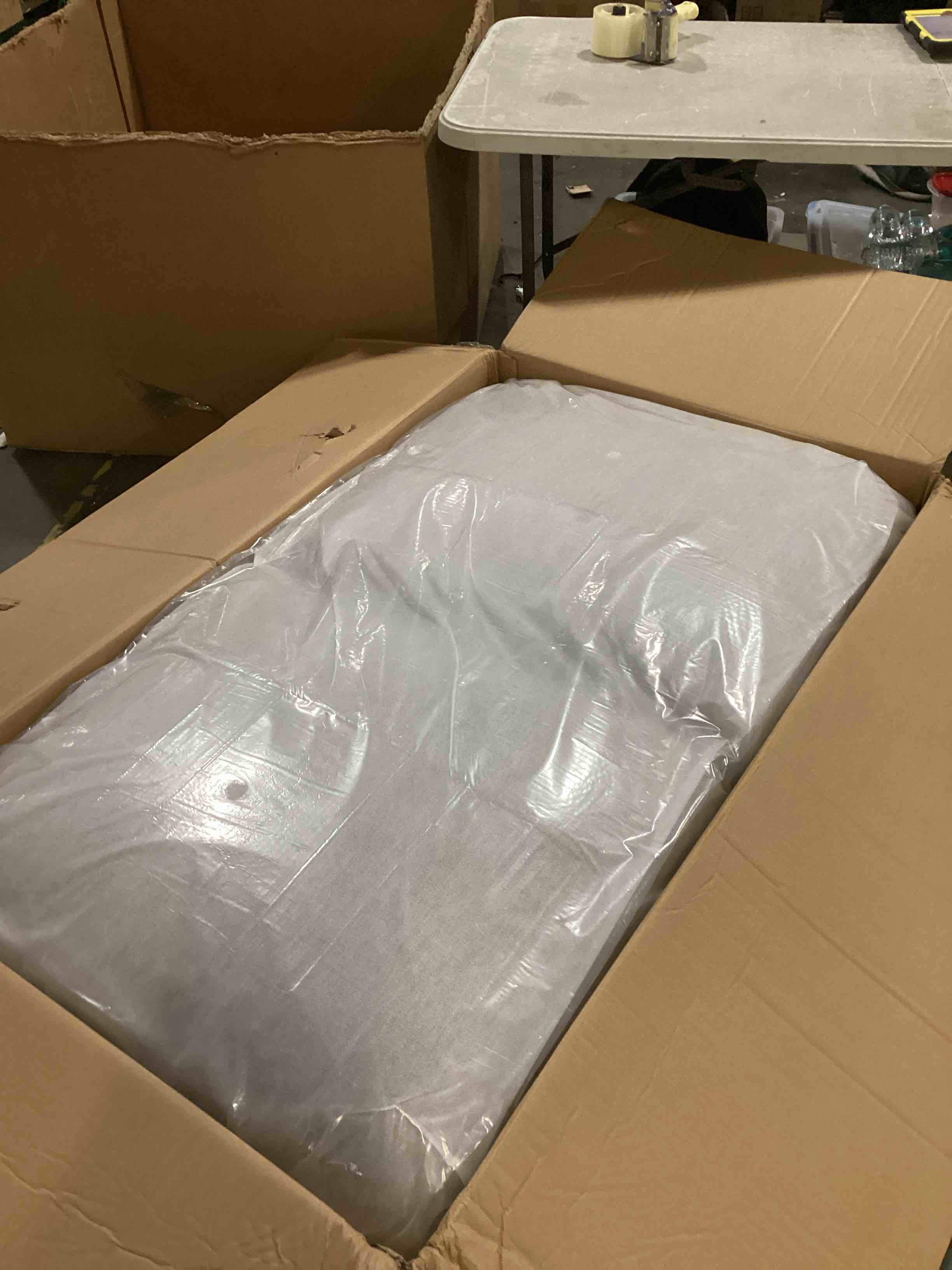 https://s3.amazonaws.com/lotting-images-prod/bidfta/PPE1444689_1740500046086.jpeg