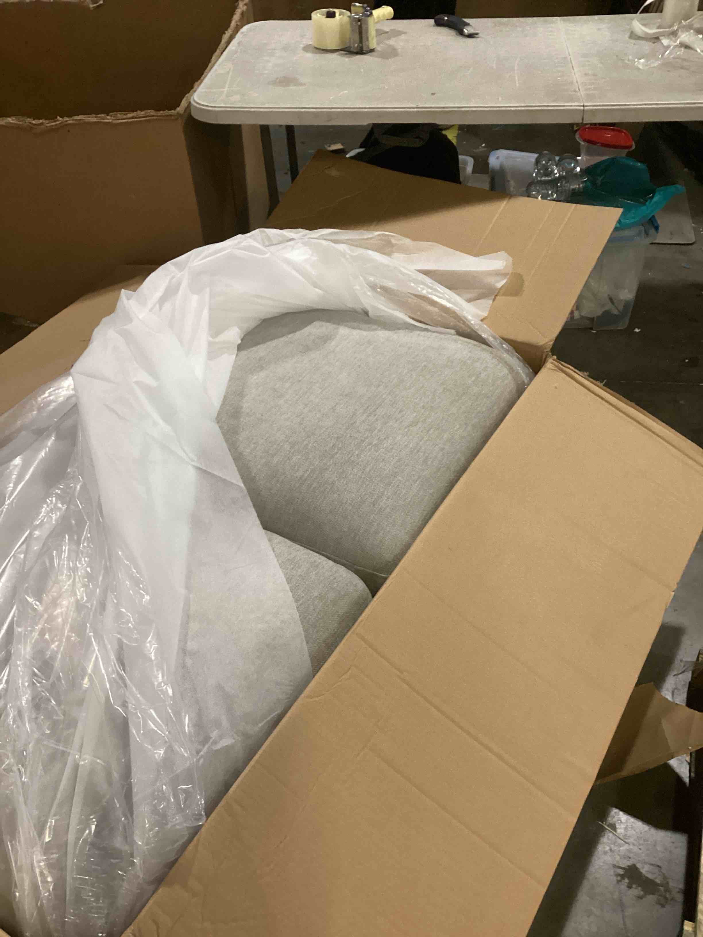https://s3.amazonaws.com/lotting-images-prod/bidfta/PPE1444689_1740500066796.jpeg