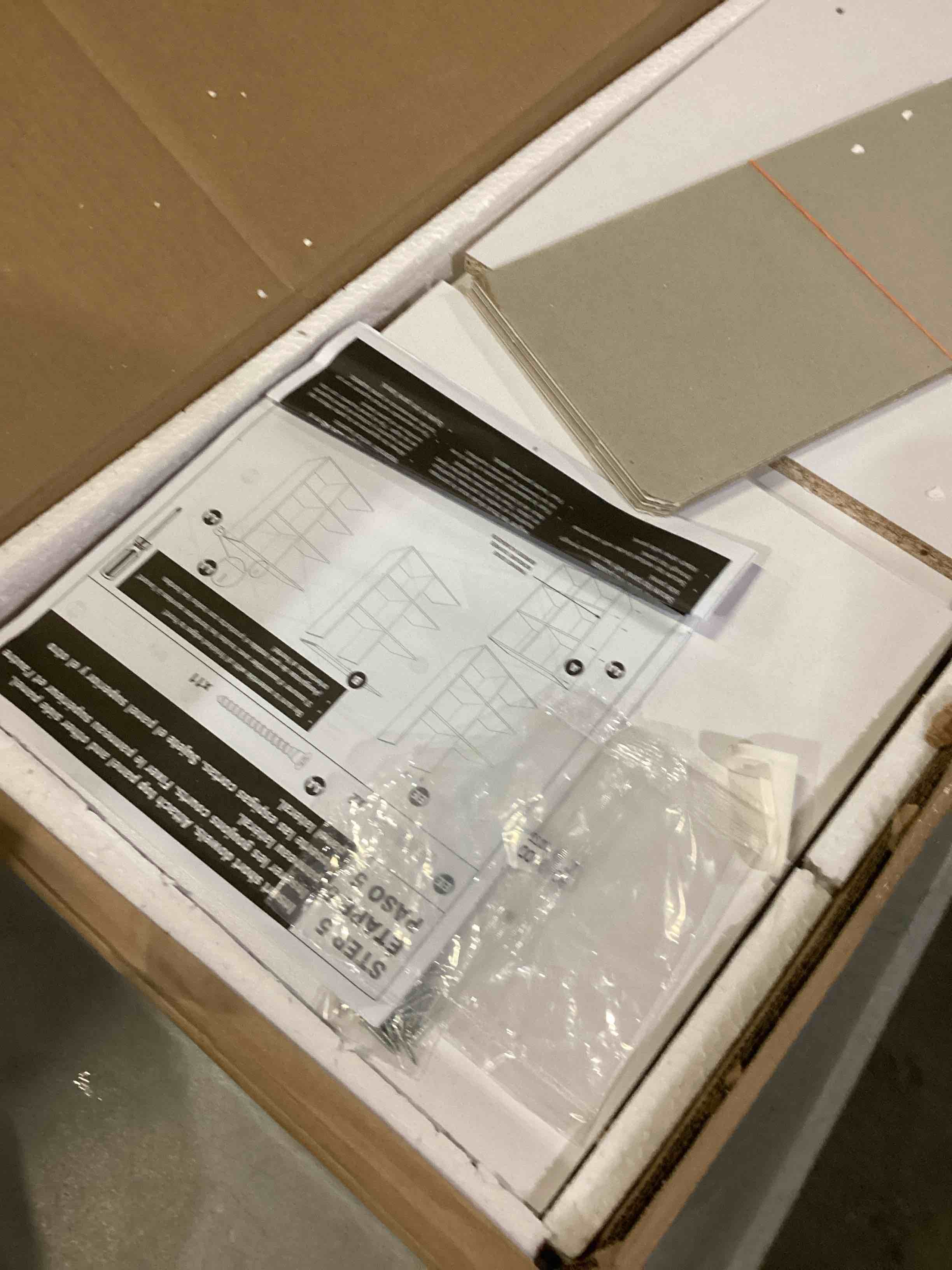 https://s3.amazonaws.com/lotting-images-prod/bidfta/PPE1444919_1740744484742.jpeg