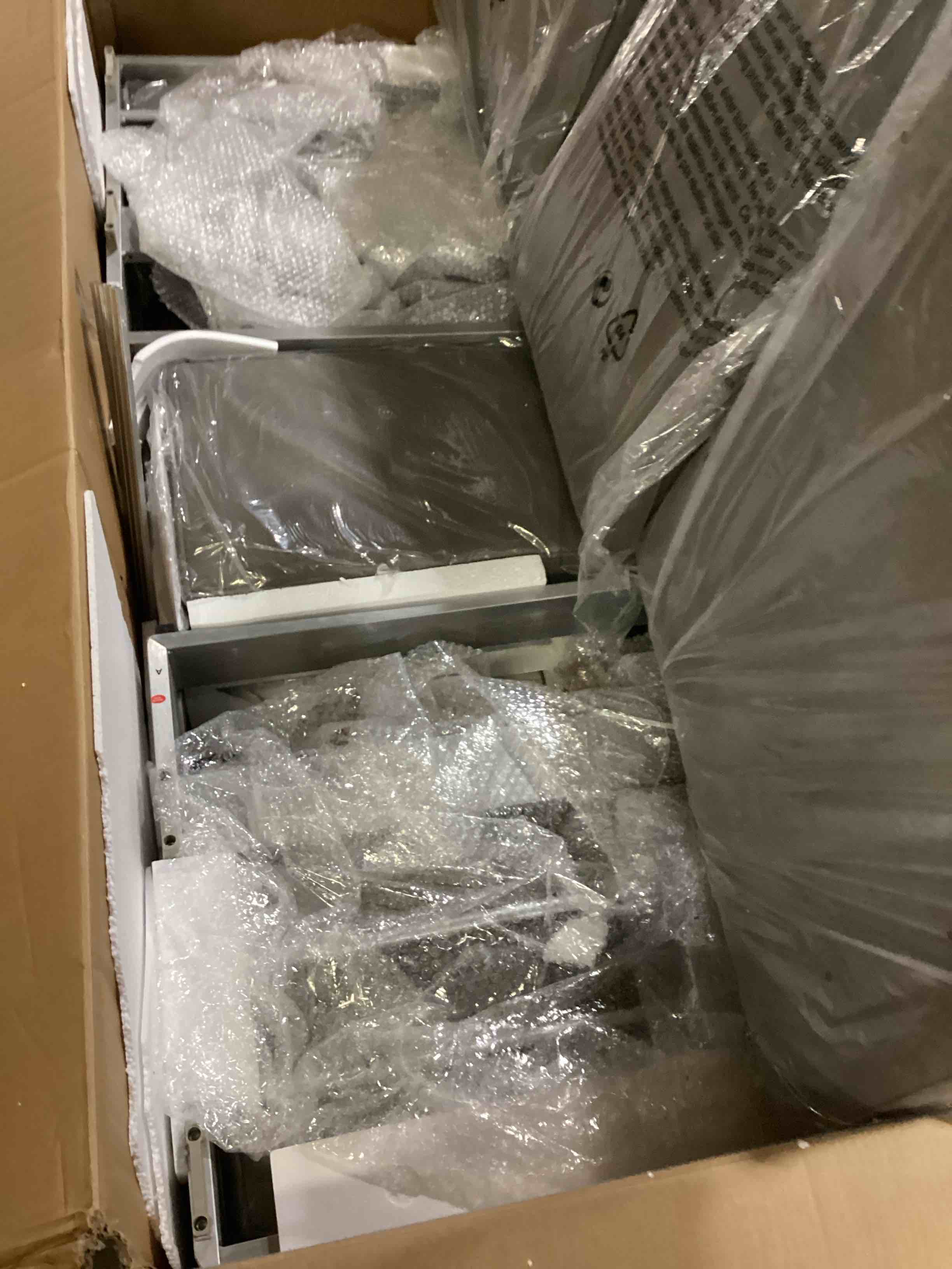 https://s3.amazonaws.com/lotting-images-prod/bidfta/PPE1445233_1741266879926.jpeg