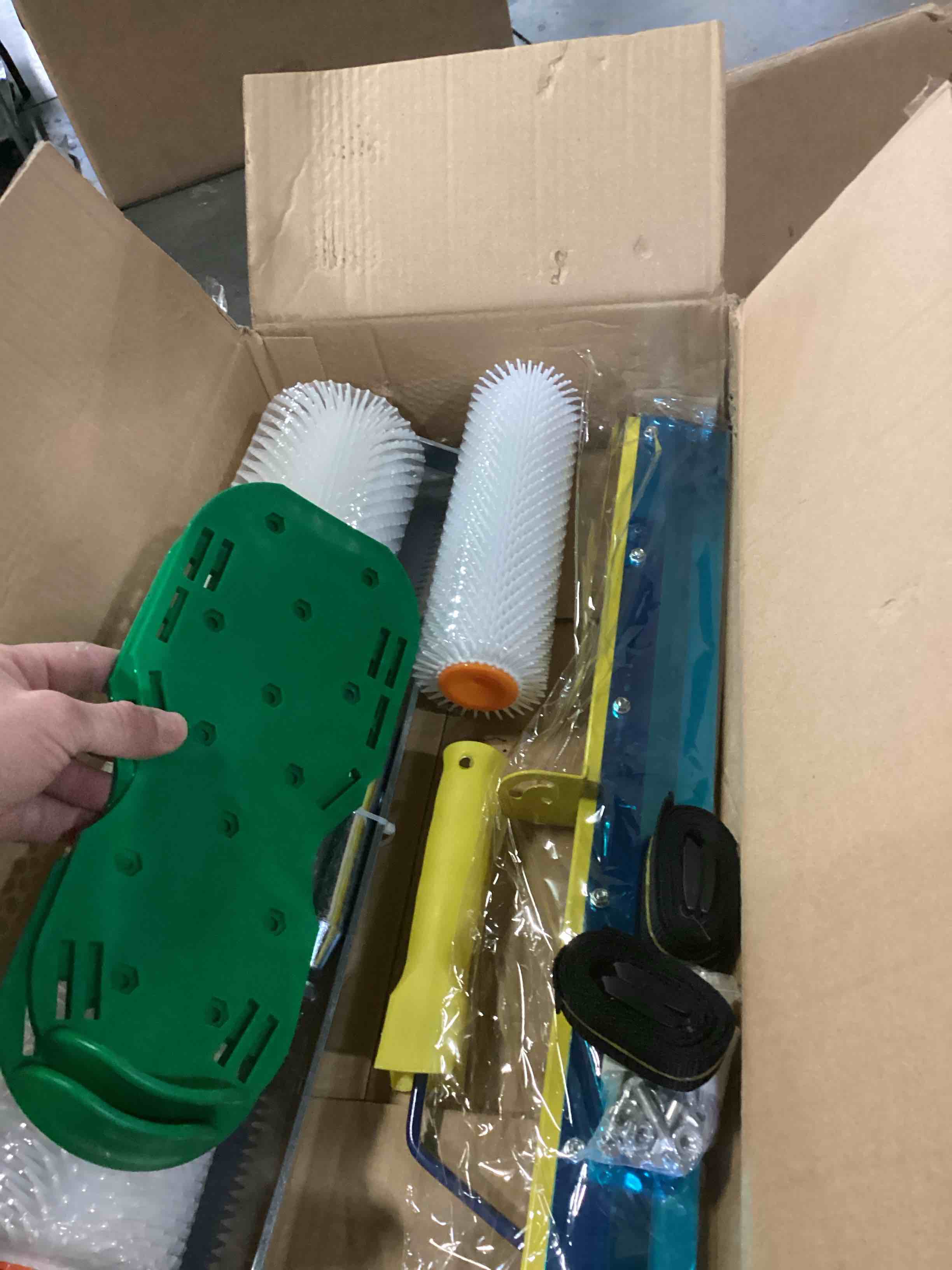 https://s3.amazonaws.com/lotting-images-prod/bidfta/PPE1445496_1741614491142.jpeg