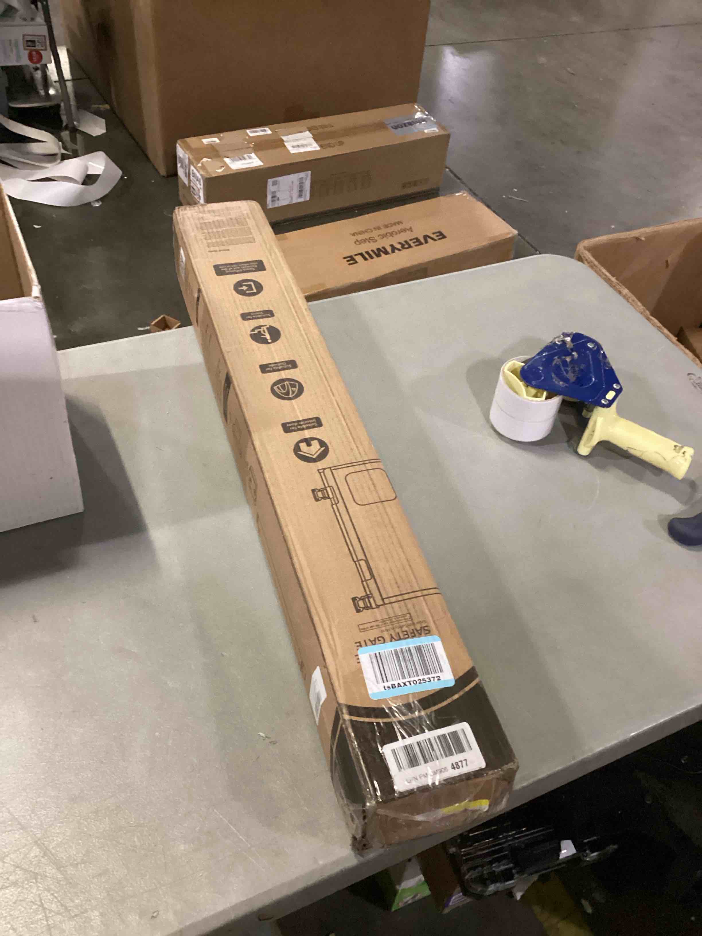 https://s3.amazonaws.com/lotting-images-prod/bidfta/PPE1445531_1741620506233.jpeg
