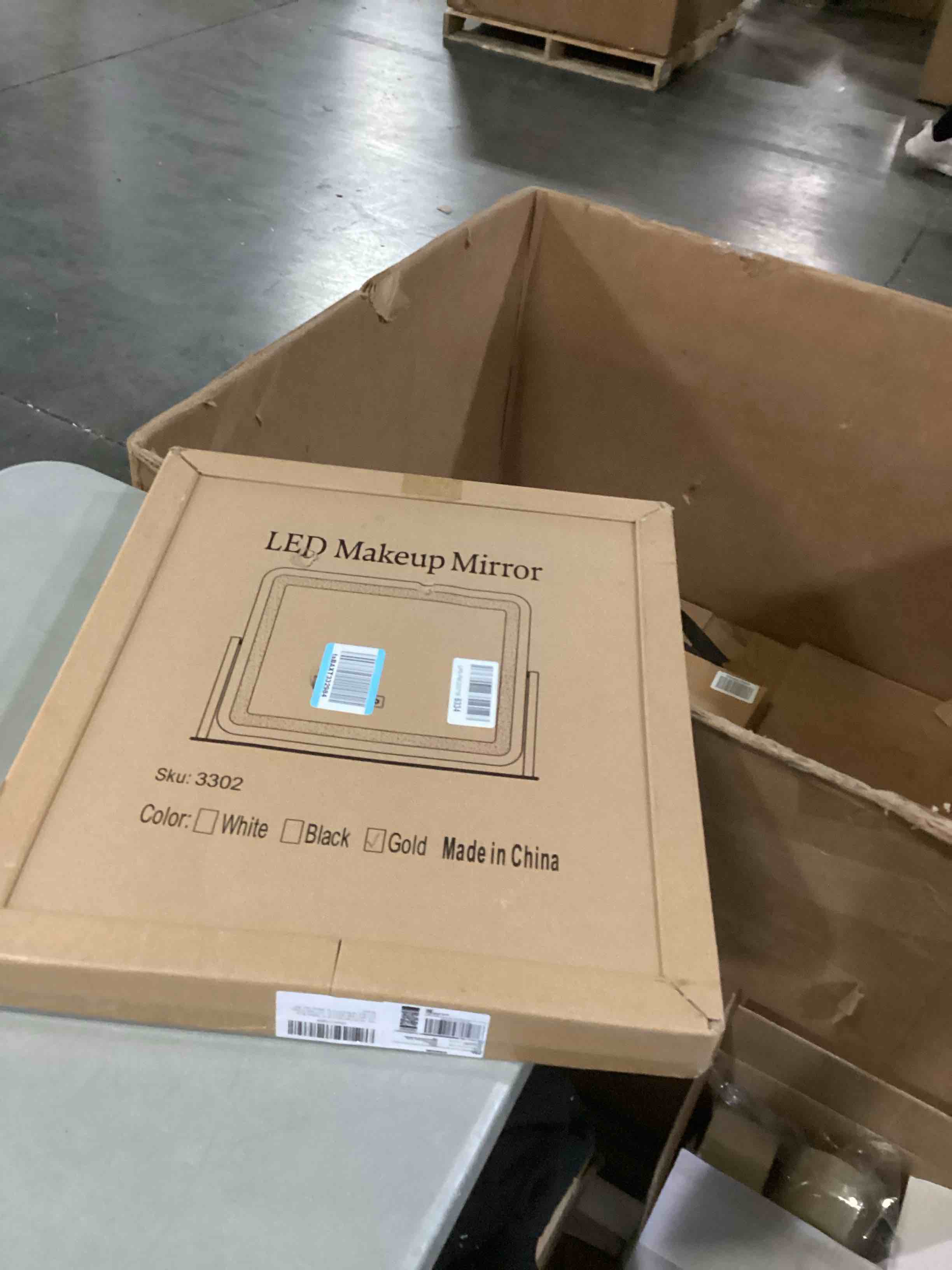 https://s3.amazonaws.com/lotting-images-prod/bidfta/PPE1445561_1741626817112.jpeg