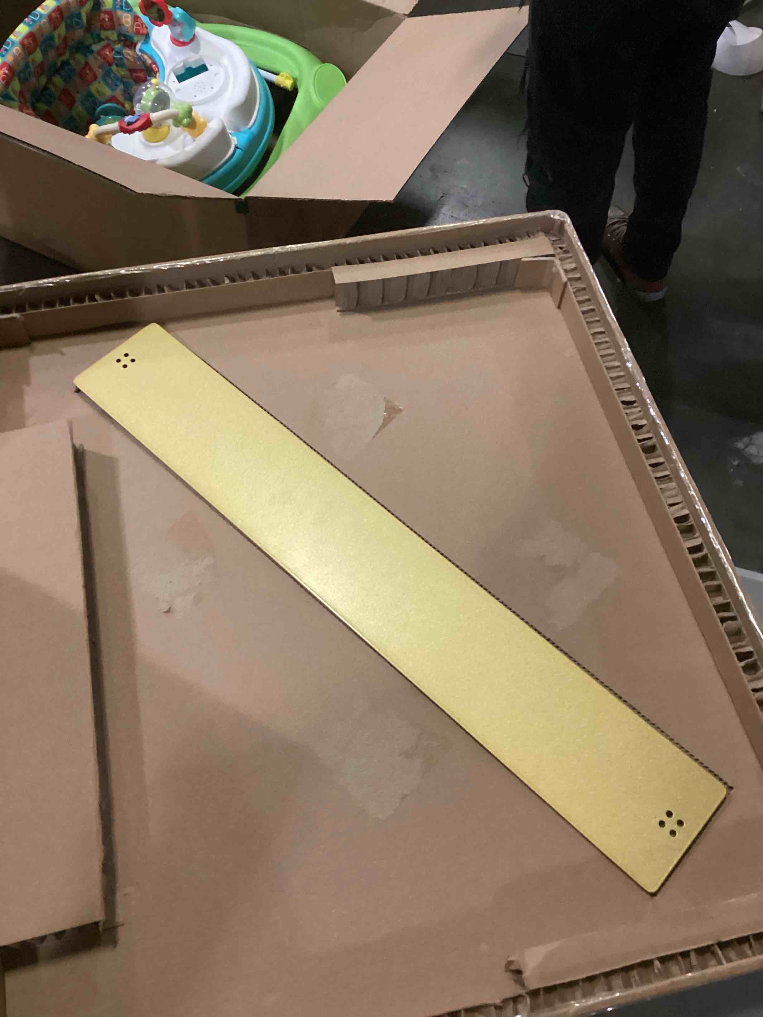 https://s3.amazonaws.com/lotting-images-prod/bidfta/PPE1445561_1741626854191.jpeg