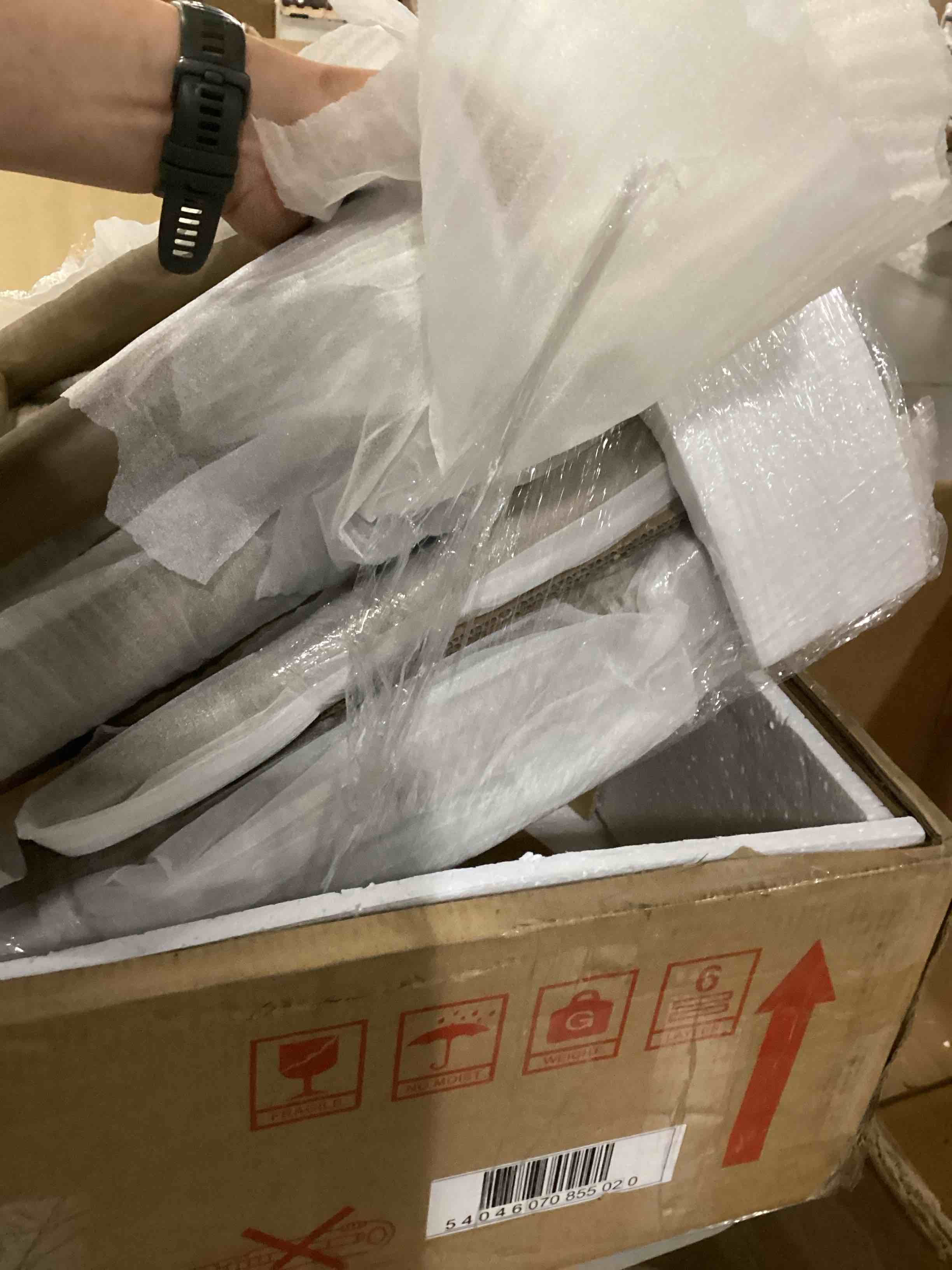 https://s3.amazonaws.com/lotting-images-prod/bidfta/PPE1445682_1741706831520.jpeg