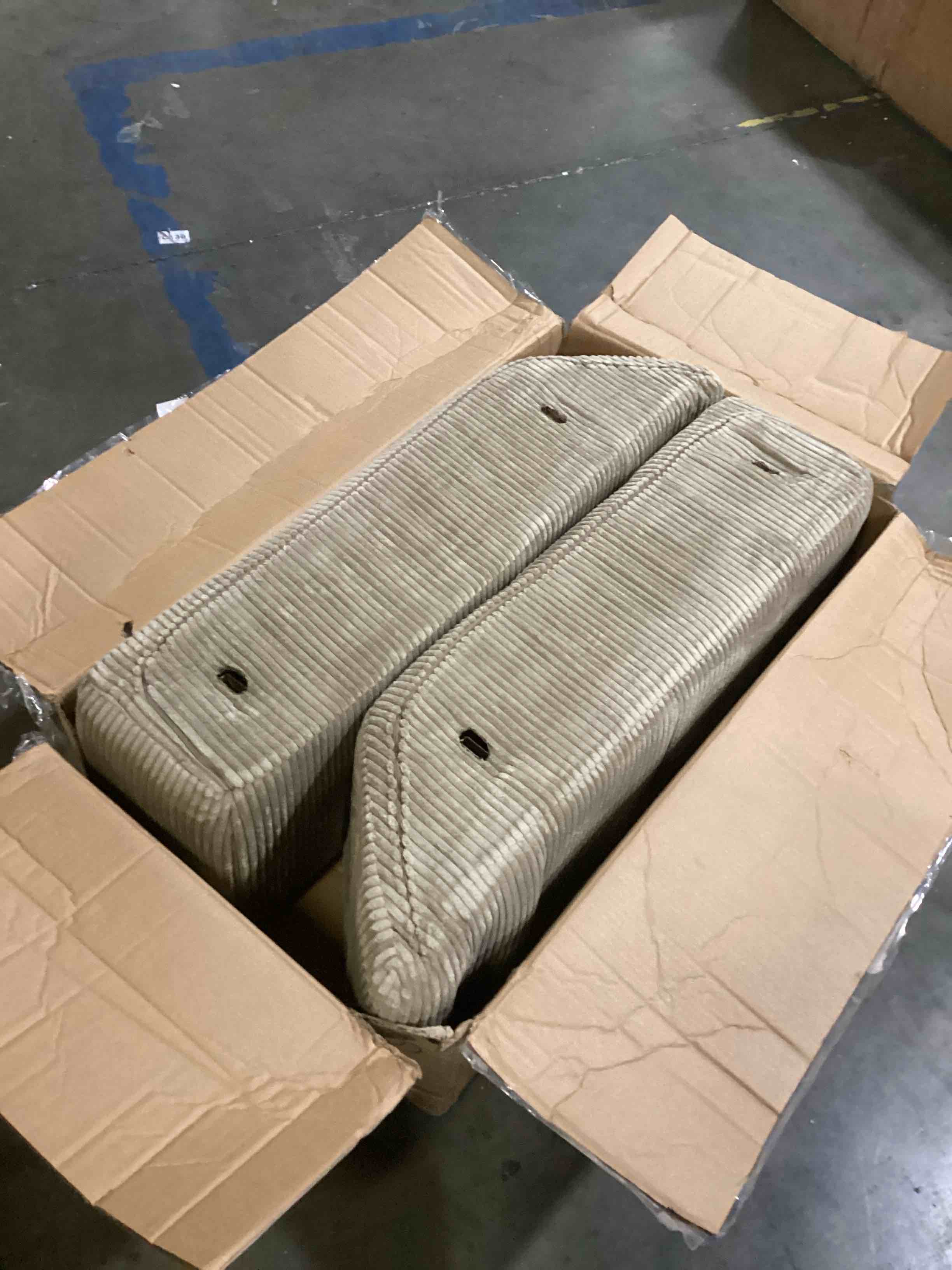 https://s3.amazonaws.com/lotting-images-prod/bidfta/PPE1446293_1742558952007.jpeg
